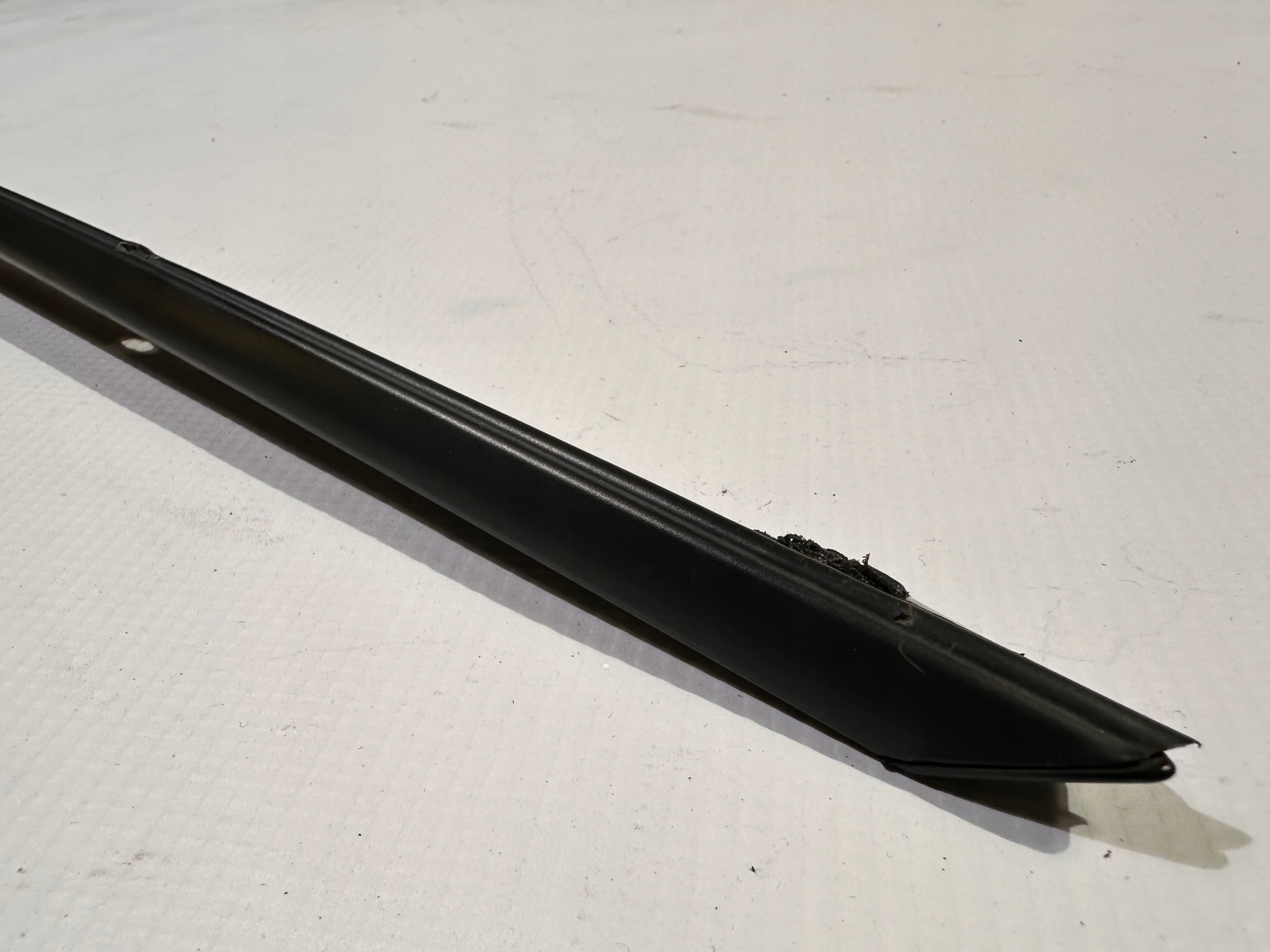 moulding windows slupka front front right Chevrolet Camaro 2016+