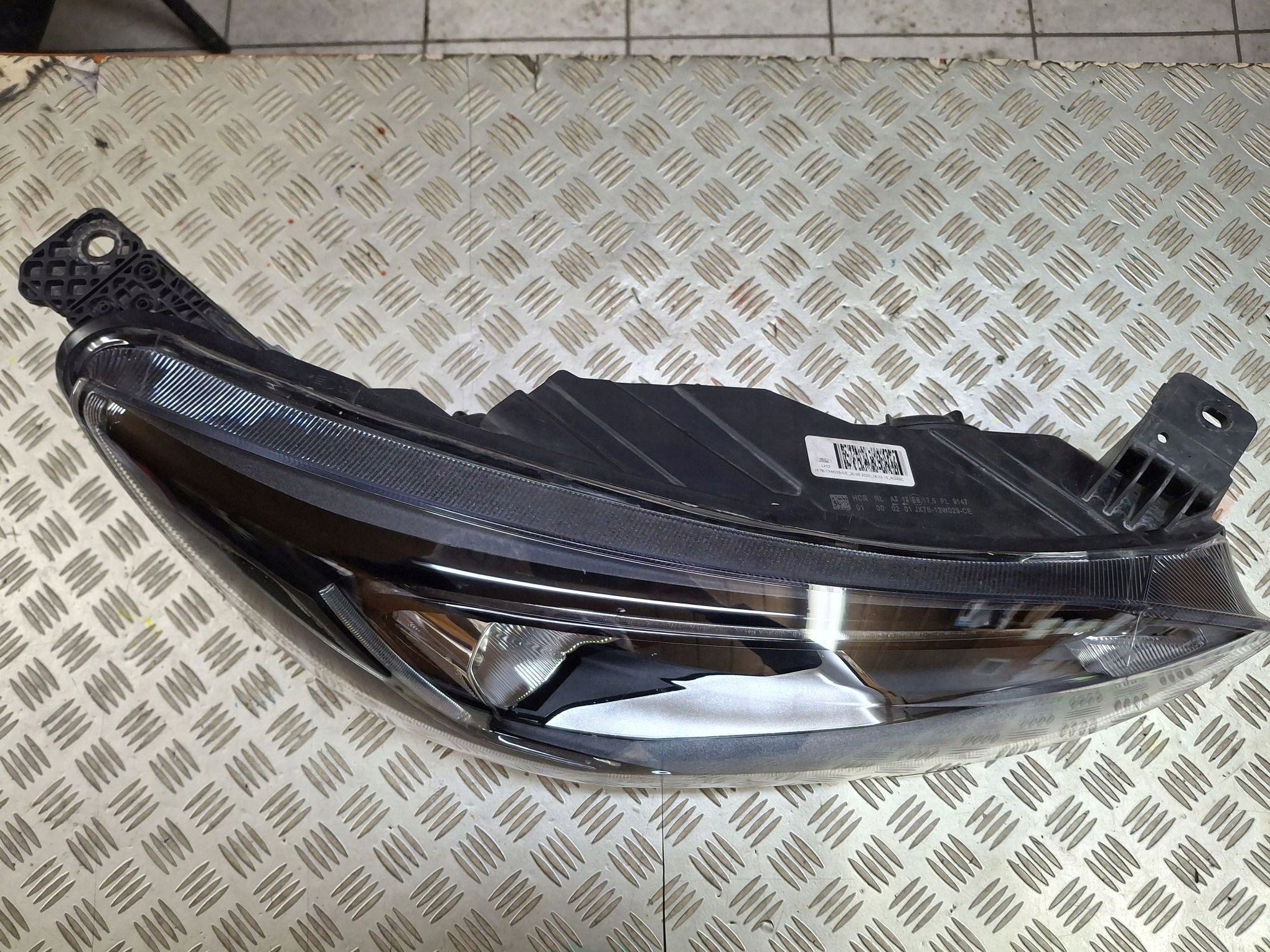 light right front ZWYKLA FORD FOCUS IV MK4 2018R->