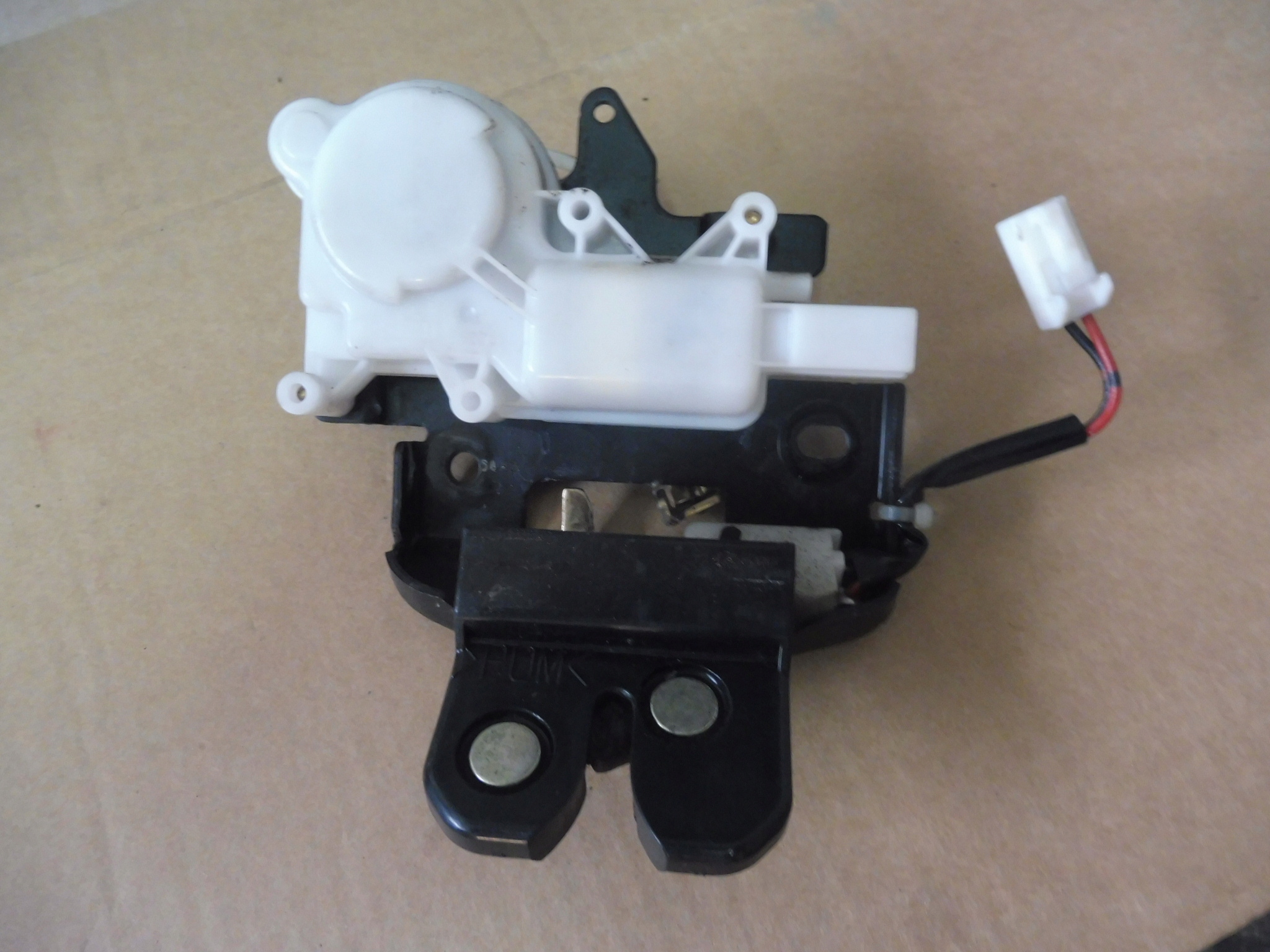 ZAMEK KLAPY BAGAŻNIKA MAZDA 6 GG za 90.00PLN z Sławno - Allegro ...