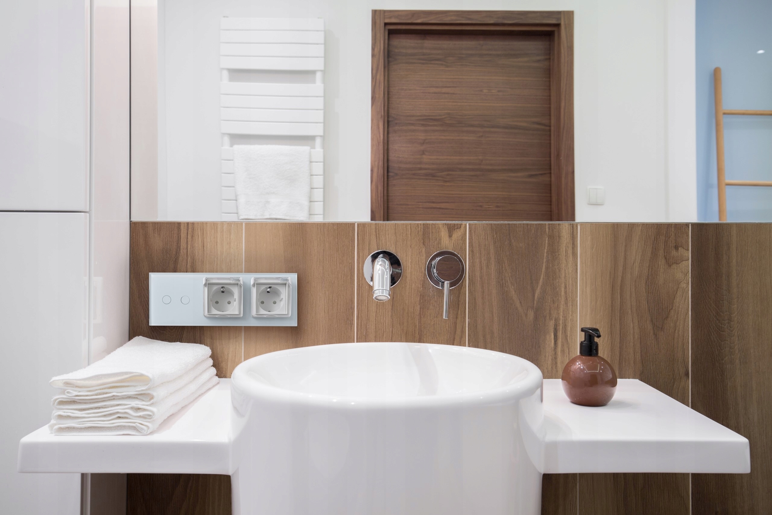 VL-RMT-04 Pilot do włączników dotykowych LIVOLO Typ Dotykowy Sterowany pilotem