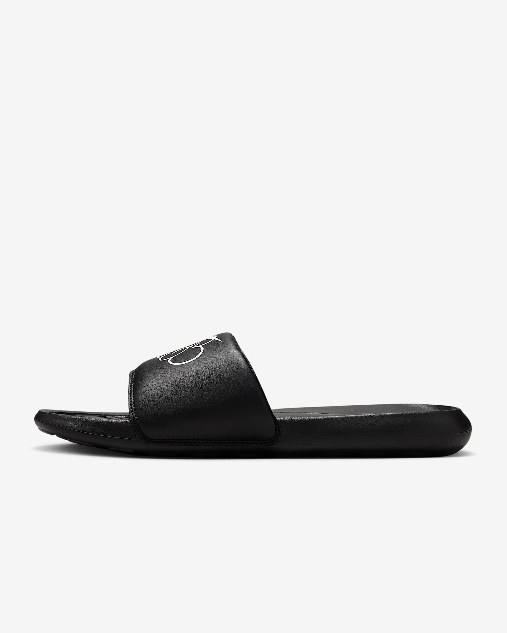 Nazouváky Nike Calm Victori One pro každodenní nošení vel.