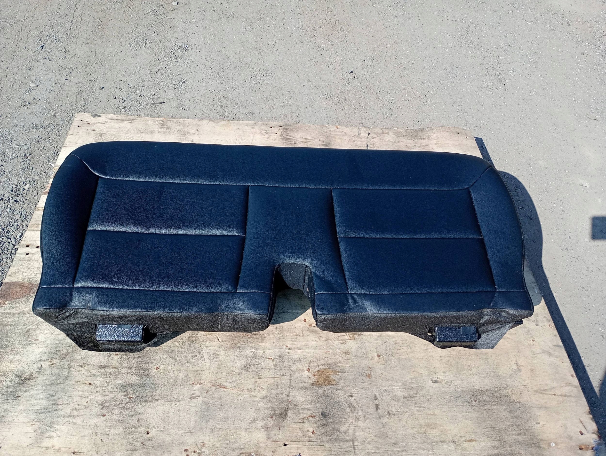 Sitz heck hinten trzeciego rzedu Ford Explorer VI 2020