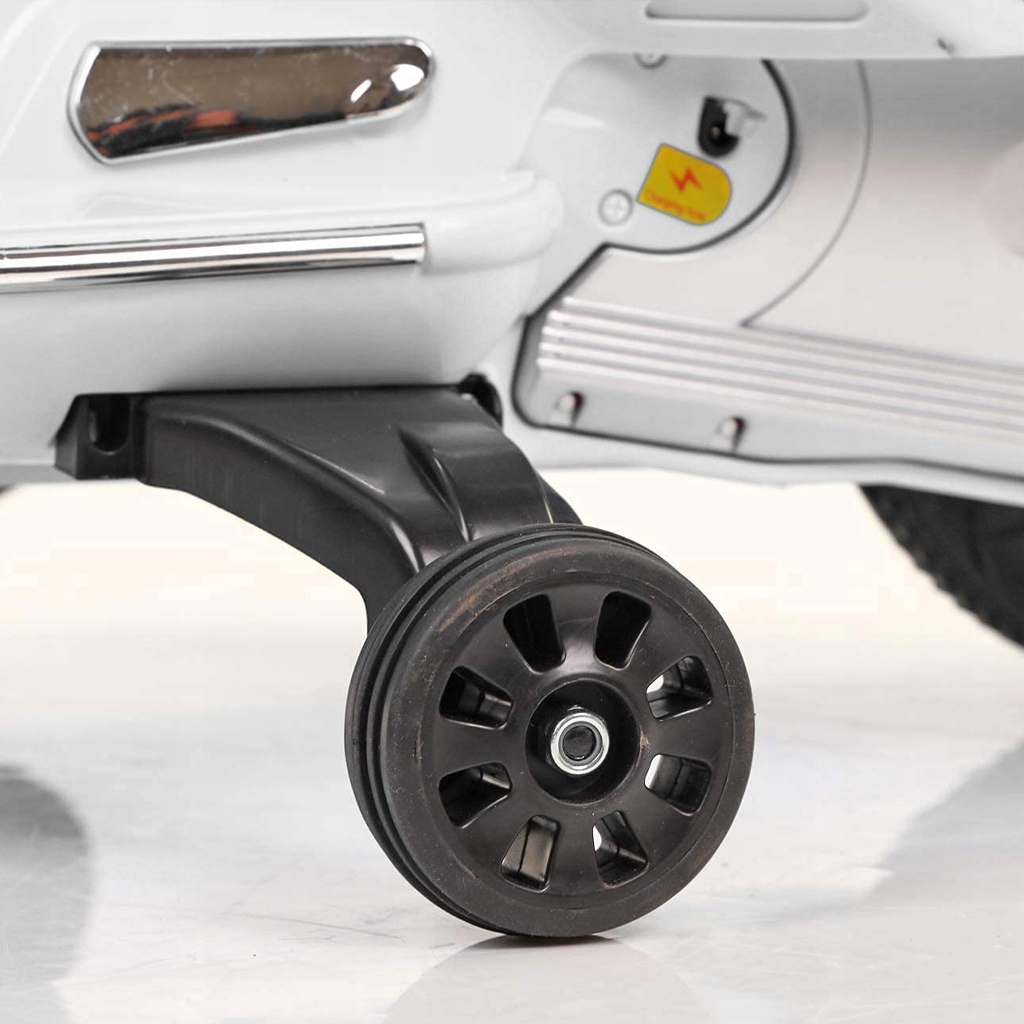 PODWÓJNIE AKUMULATOR VESPA SILNIK DLA DZIECI DŹWIĘK ŚWIATŁO SKUTER 6KM/H Prędkość maksymalna 6 km/h