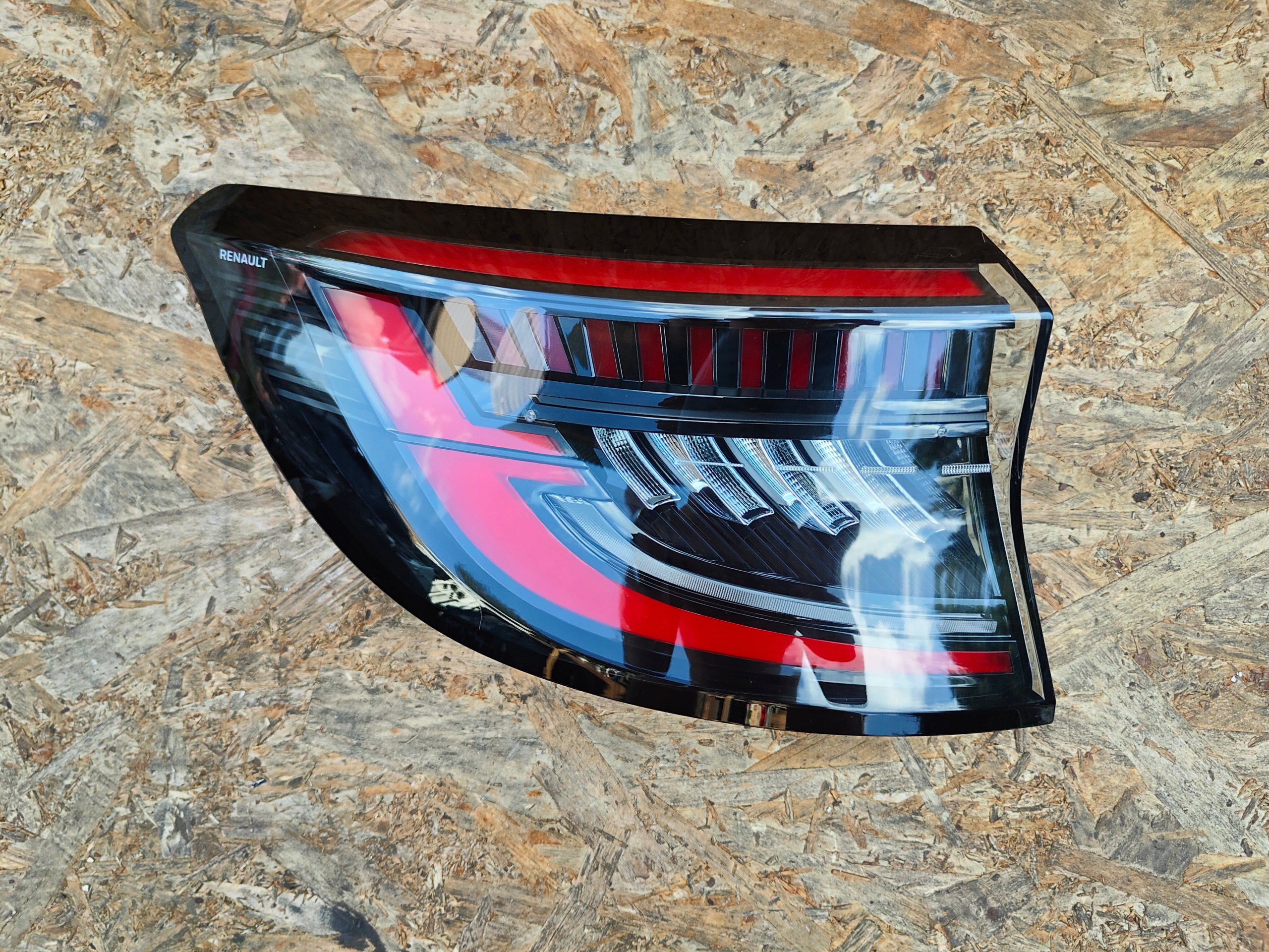 light left rear part rear left RENAULT AUSTRAL 265556446R
