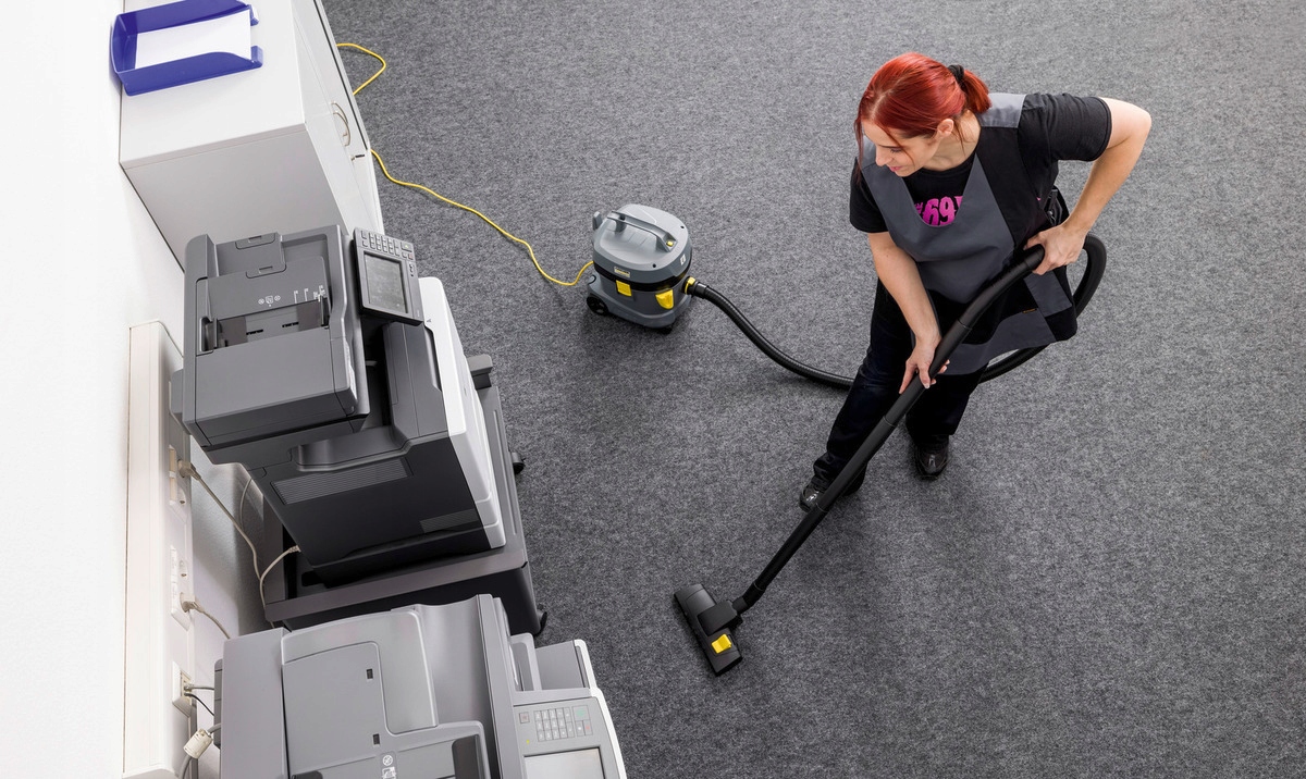 ODKURZACZ PRZEMYSŁOWY KARCHER T 11/1 PRO GIGANT Zasilanie sieciowe