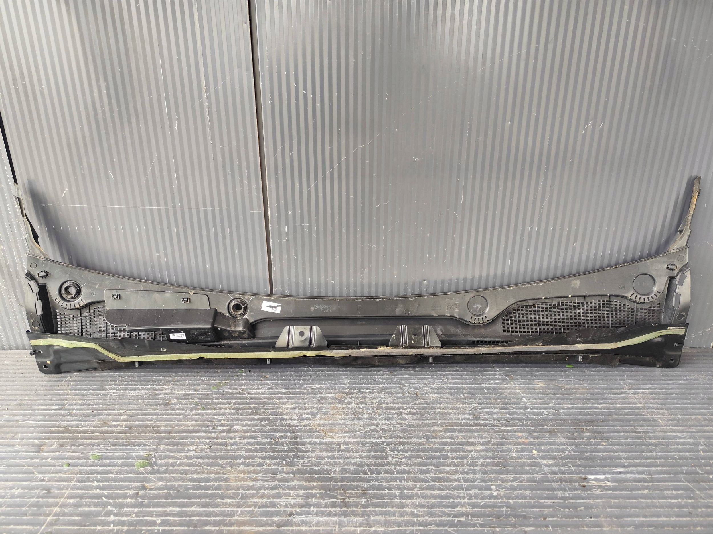 RENAULT CLIO V torpedo 668114189R