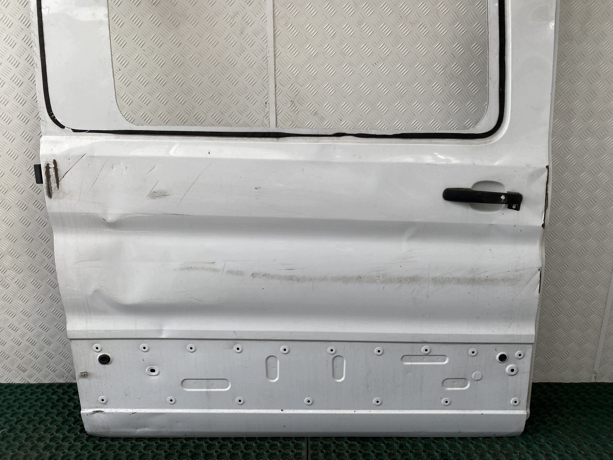 FORD TRANSIT MK8 13-25 door sliding side right below SZYBE original