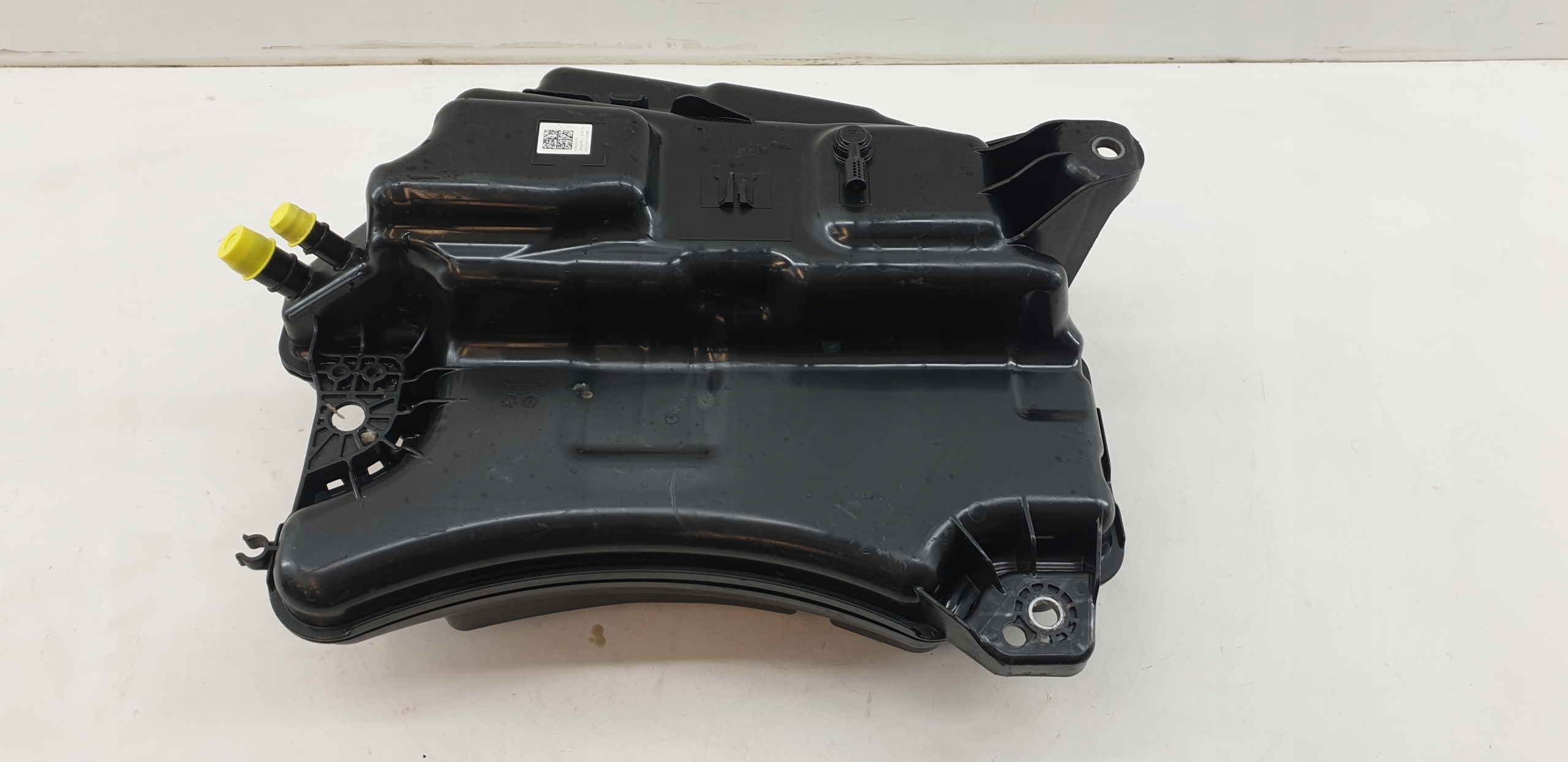 бачок AdBlue насос vw GOLF VII 7 Audi A3 8V0 seat Leon III 5Q0131877F