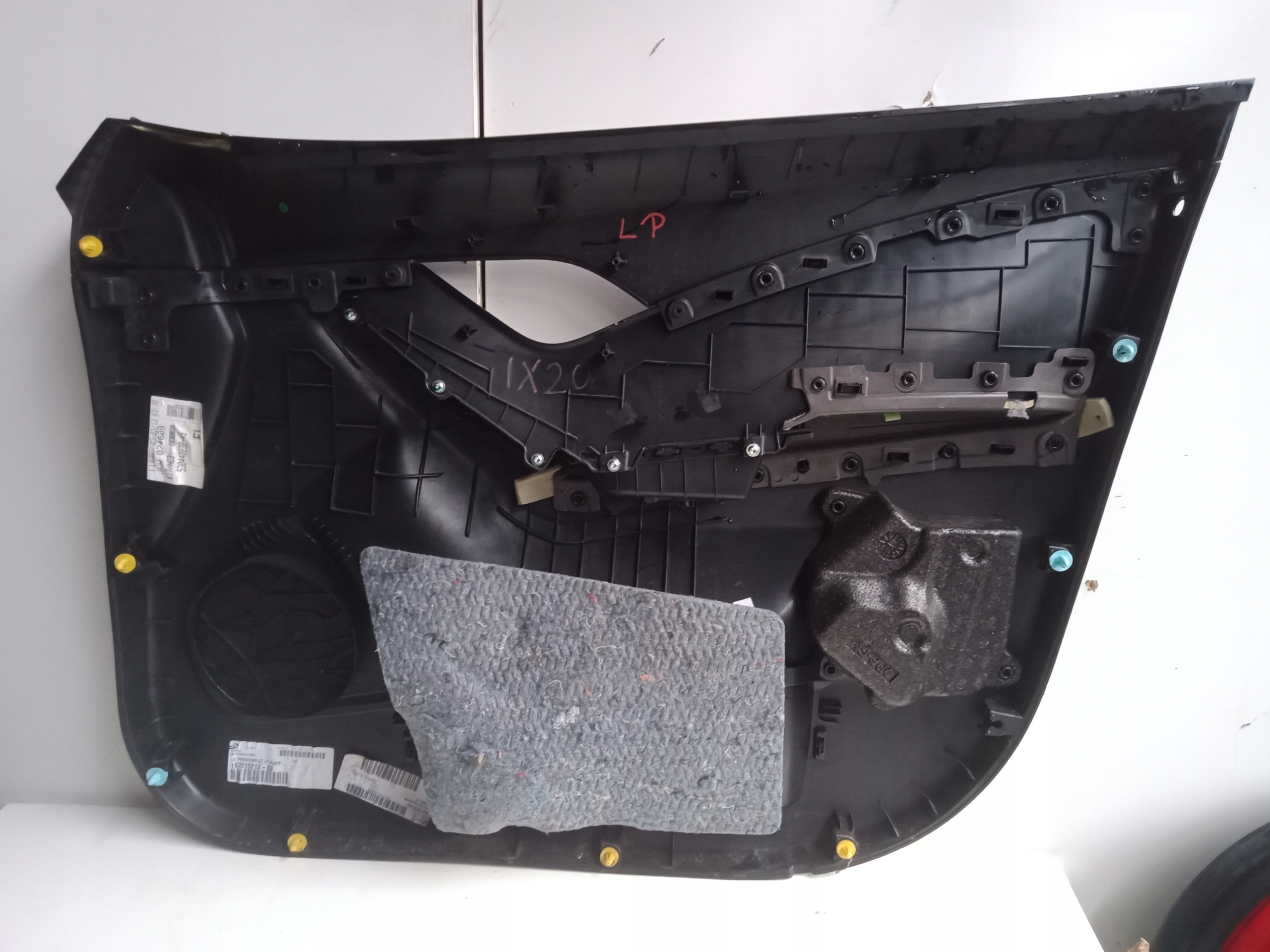 HYUNDAI IX20 side upholstery door left front 2010