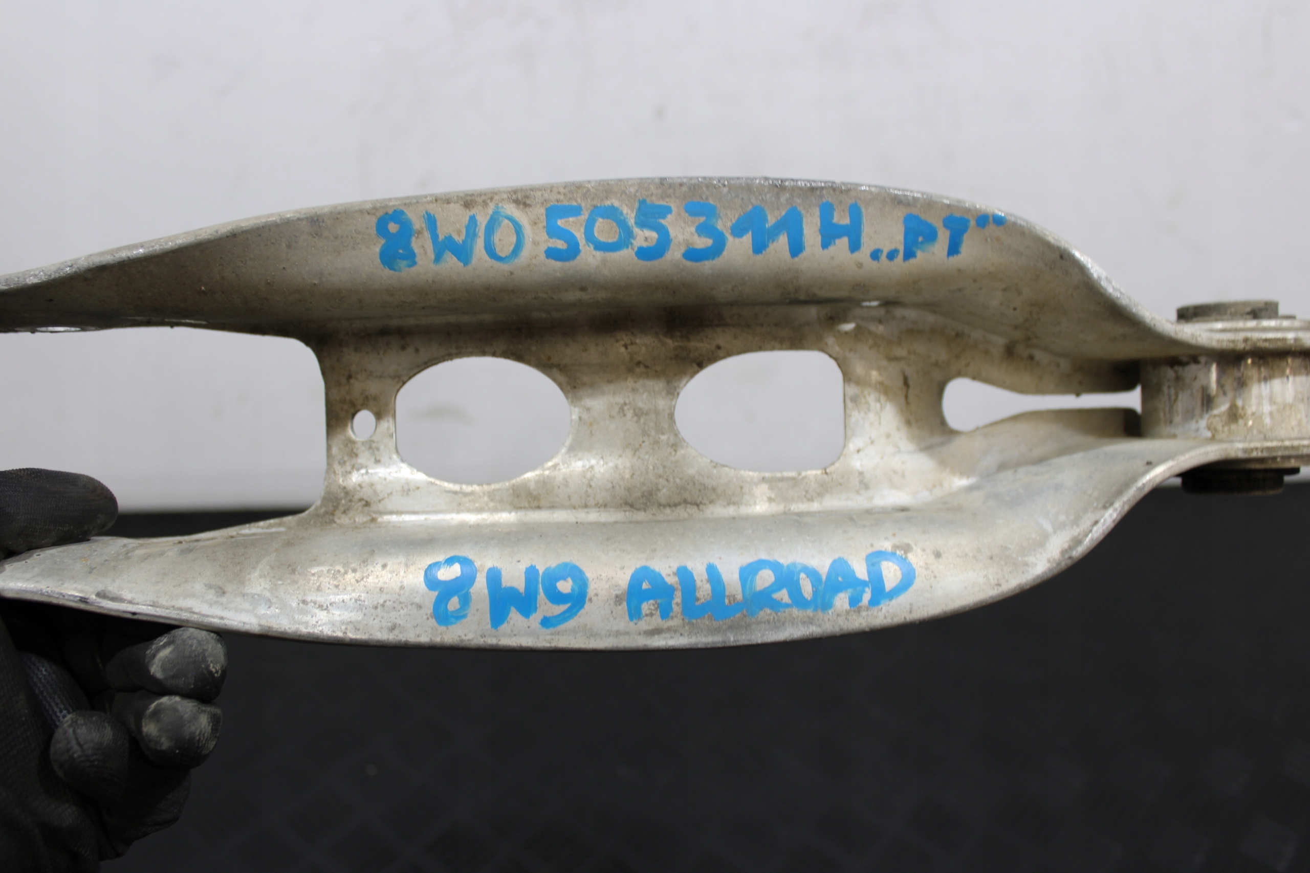 Querlenker rechts heck 8W0505311H AUDI A4 B9 8W0 8W9 ALLROAD