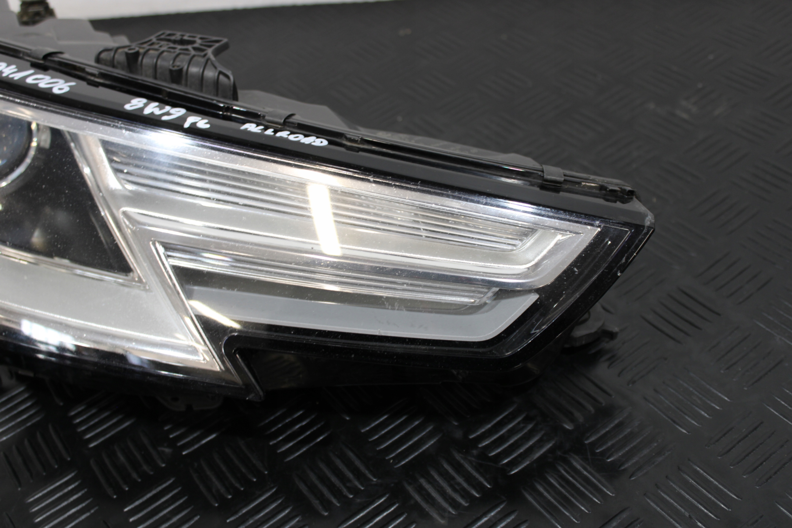 light lights front led 8W0941006 8W0941005 AUDI A4 B9 8W0 8W9 ALLROAD