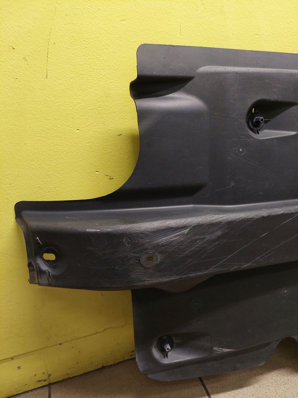SKODA RAPID II cover chassis left 6RA825201