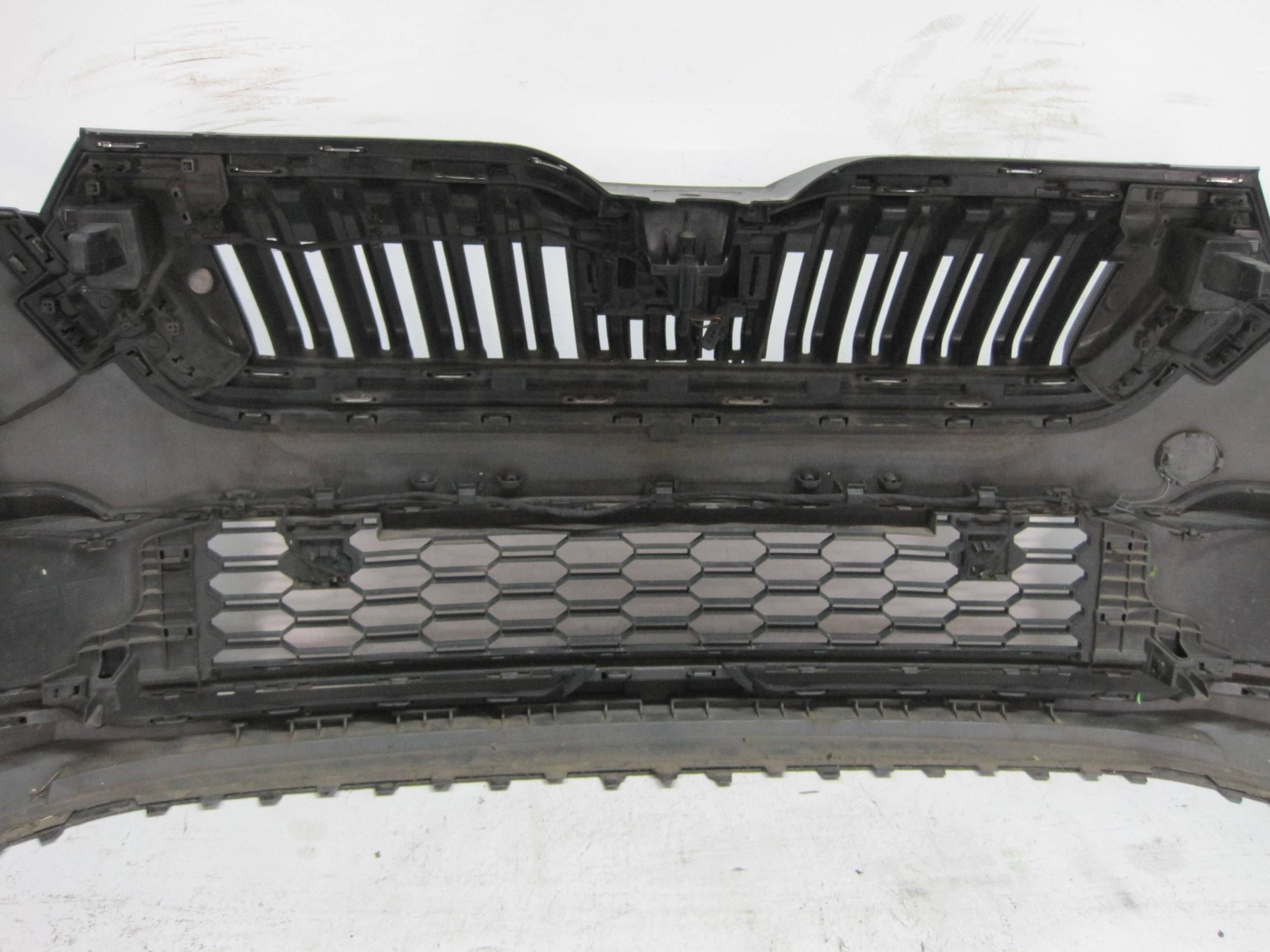 front bumper front SKODA KAMIQ 658 4 PDC 21R