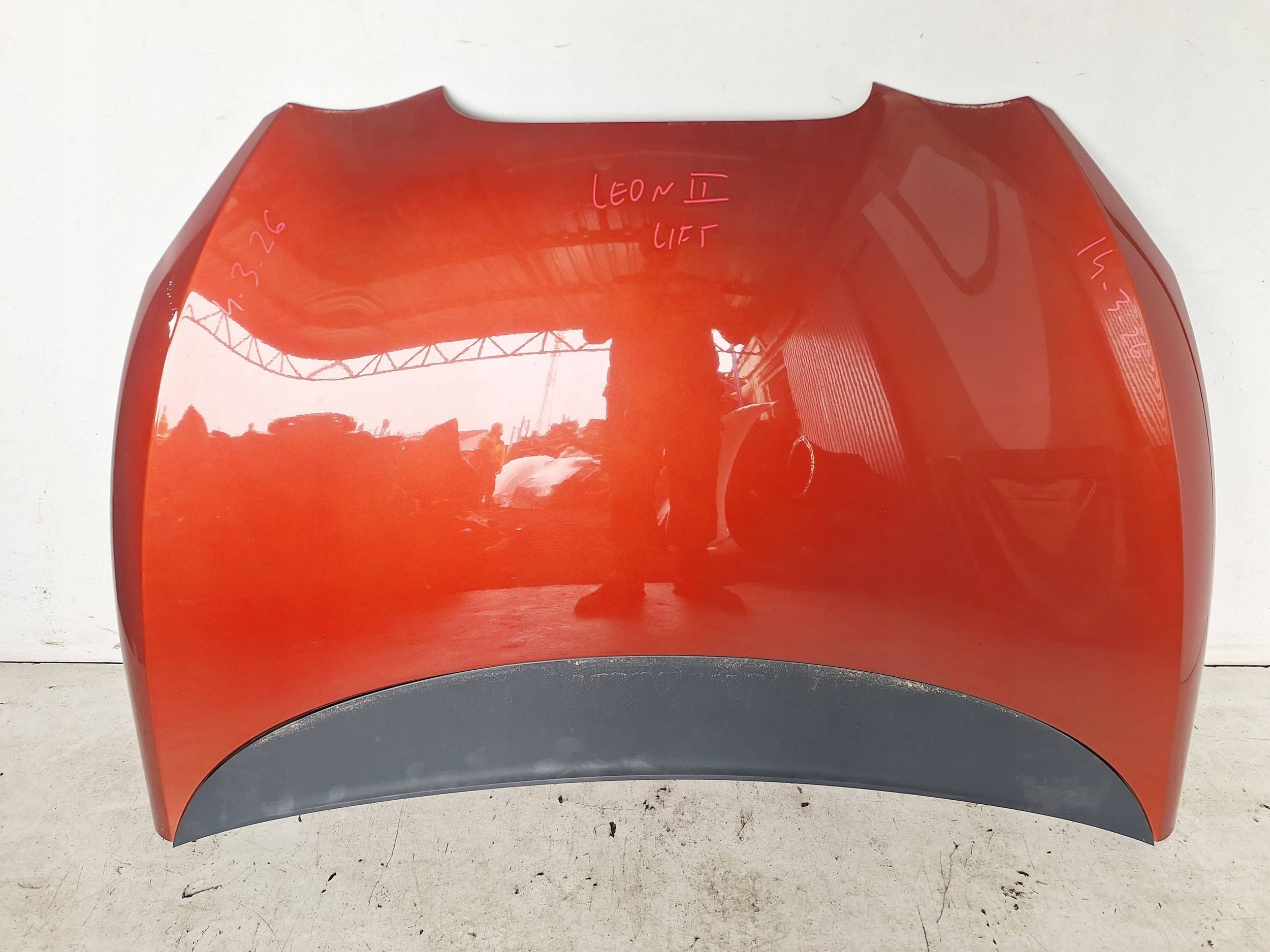 SEAT LEON II LIFT 09-12 Capot LS3X