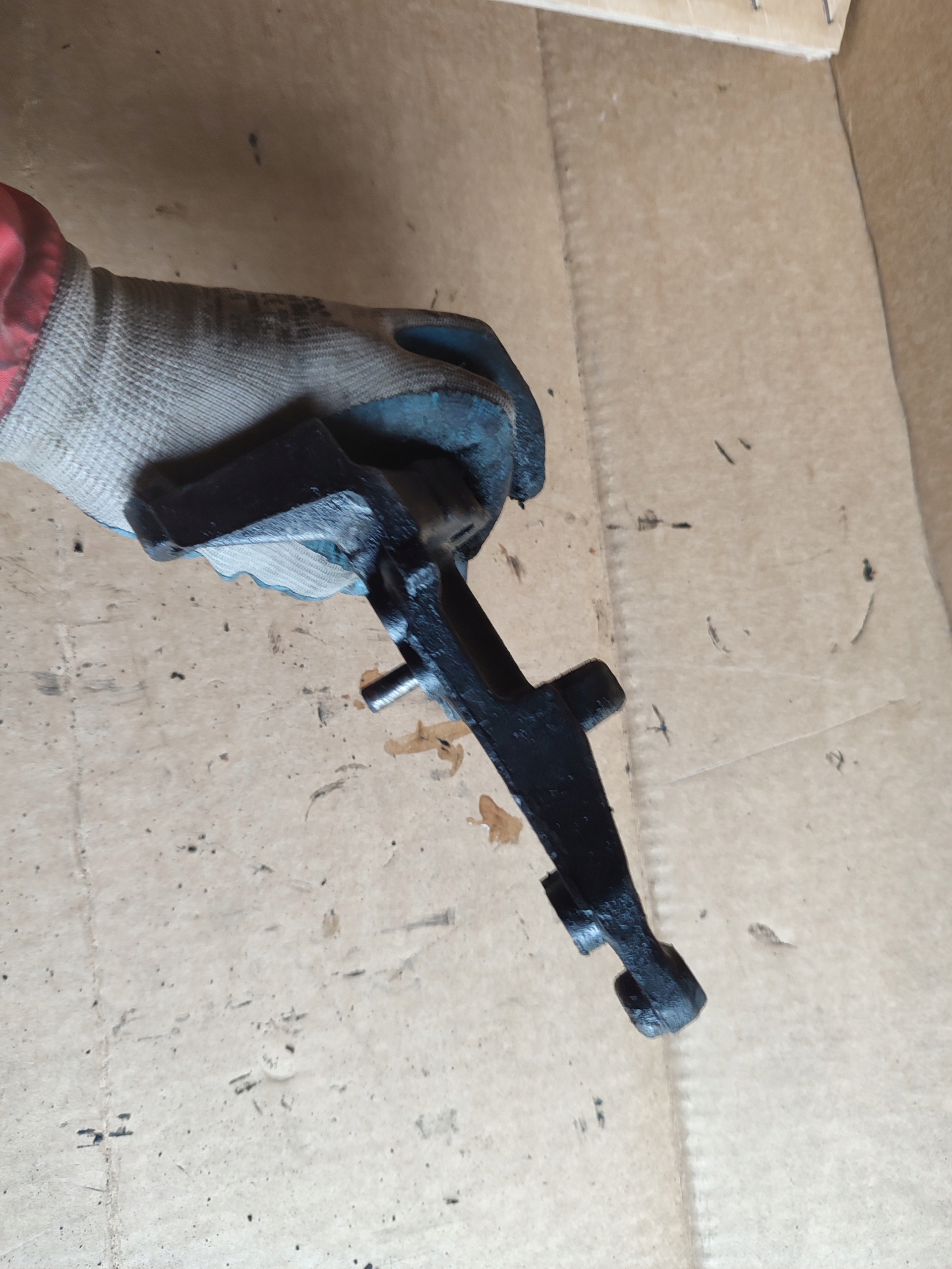Support Support Console Alternateur Ford Volvo 9653249480