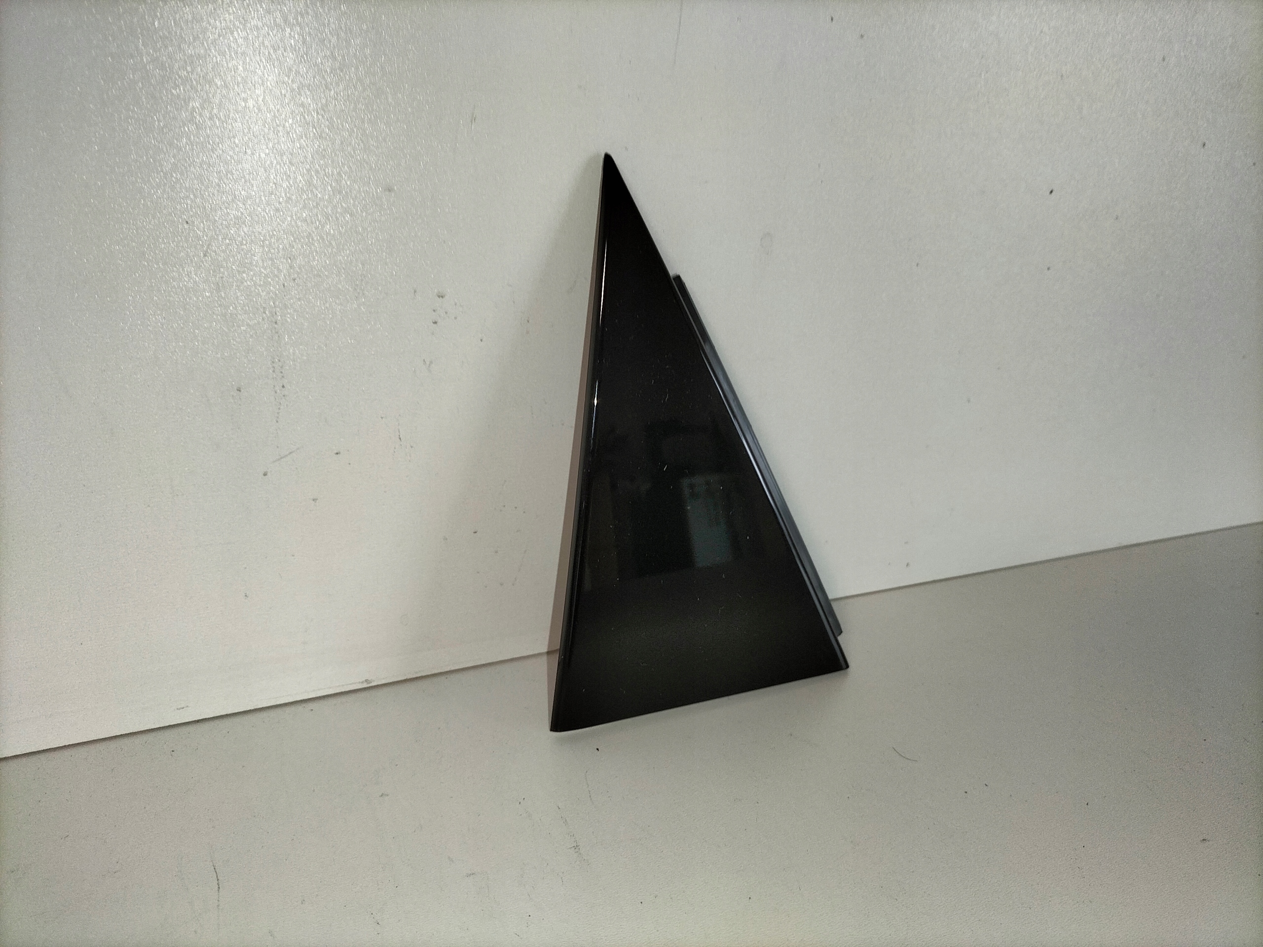 Trojkat cap door tylnych rear part left AUDI A6 C7 11