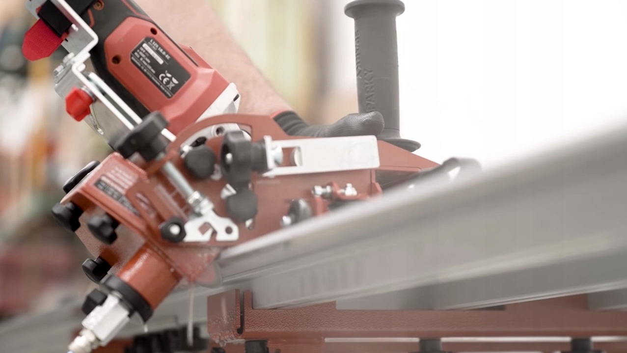 RAIMONDI ZESTAW PRZECINARKA + WÓZEK POWER RAIZOR Seria RAIZOR