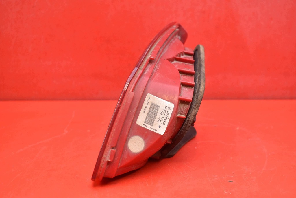 light left rear part rear 3AF945093B VW PASSAT B7 KOMBI 10-15
