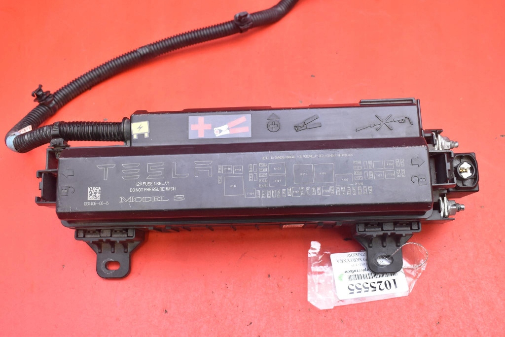 Module fusibles 1034405-00-D TESLA MODEL S P85D AWD 12-20