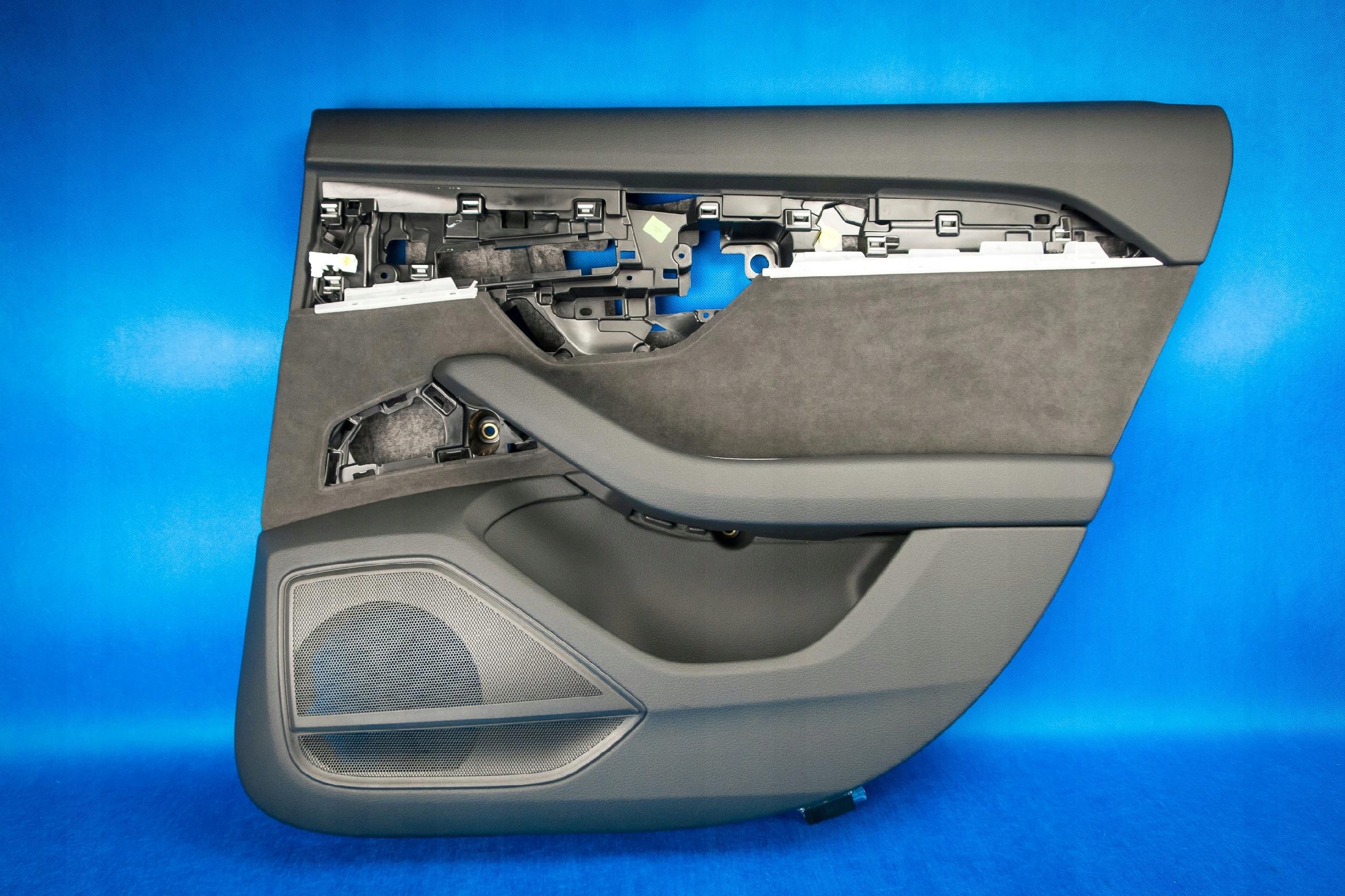 upholstery side door rear part PR Audi A8 4N 4N0868068