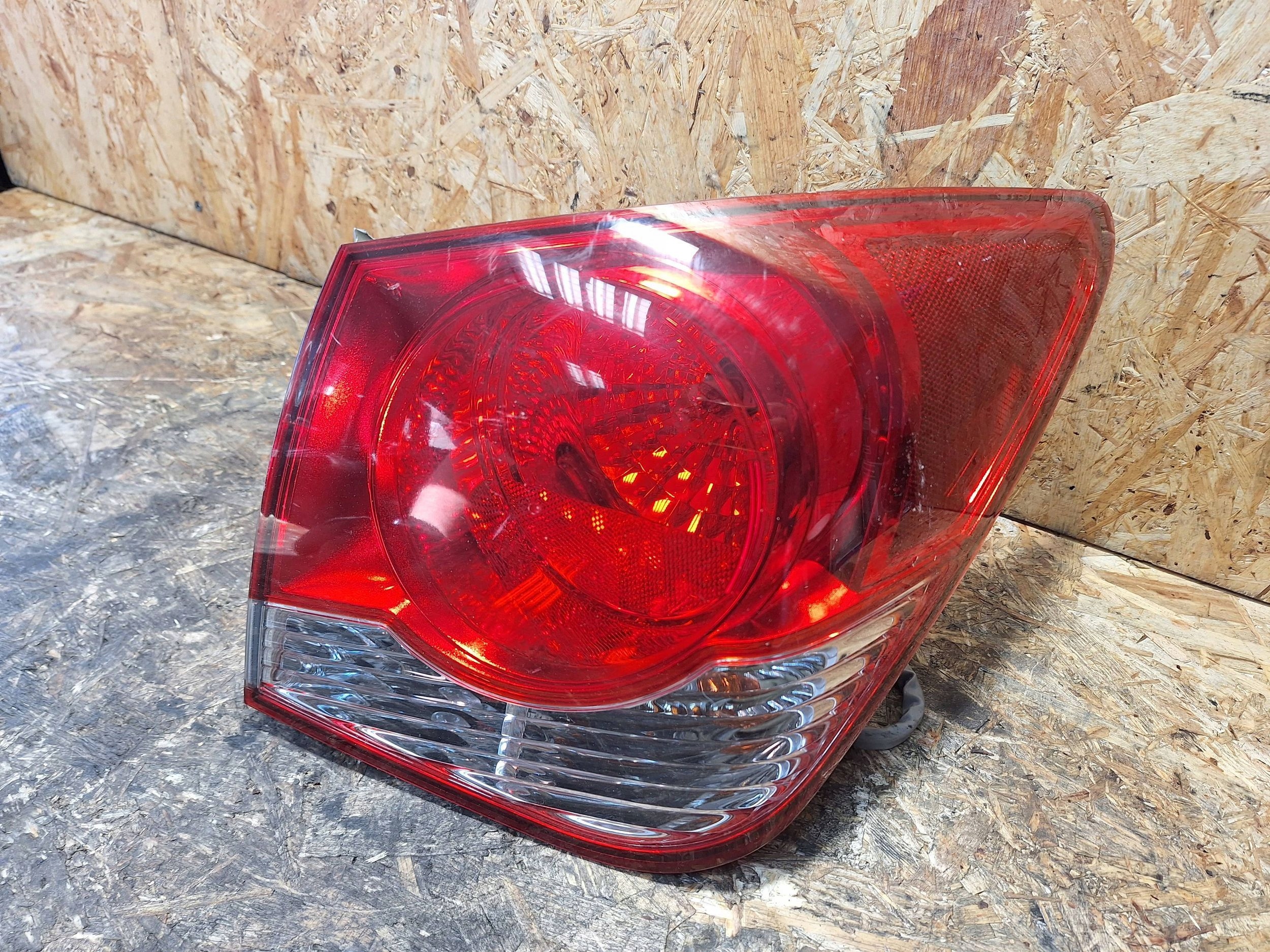light rear part right CHEVROLET CRUZE 08- sedan