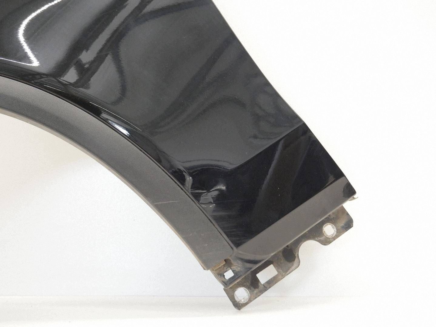 fender left front front MERCEDES GLC W253 X253 LAKIER 197