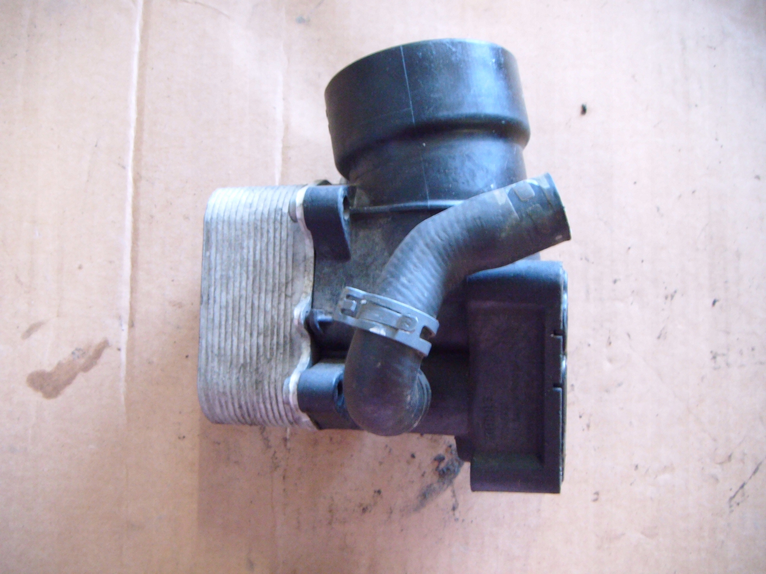 VW AUDI SKODA PODSTAWA FILTRA OLEJU 03L117021B