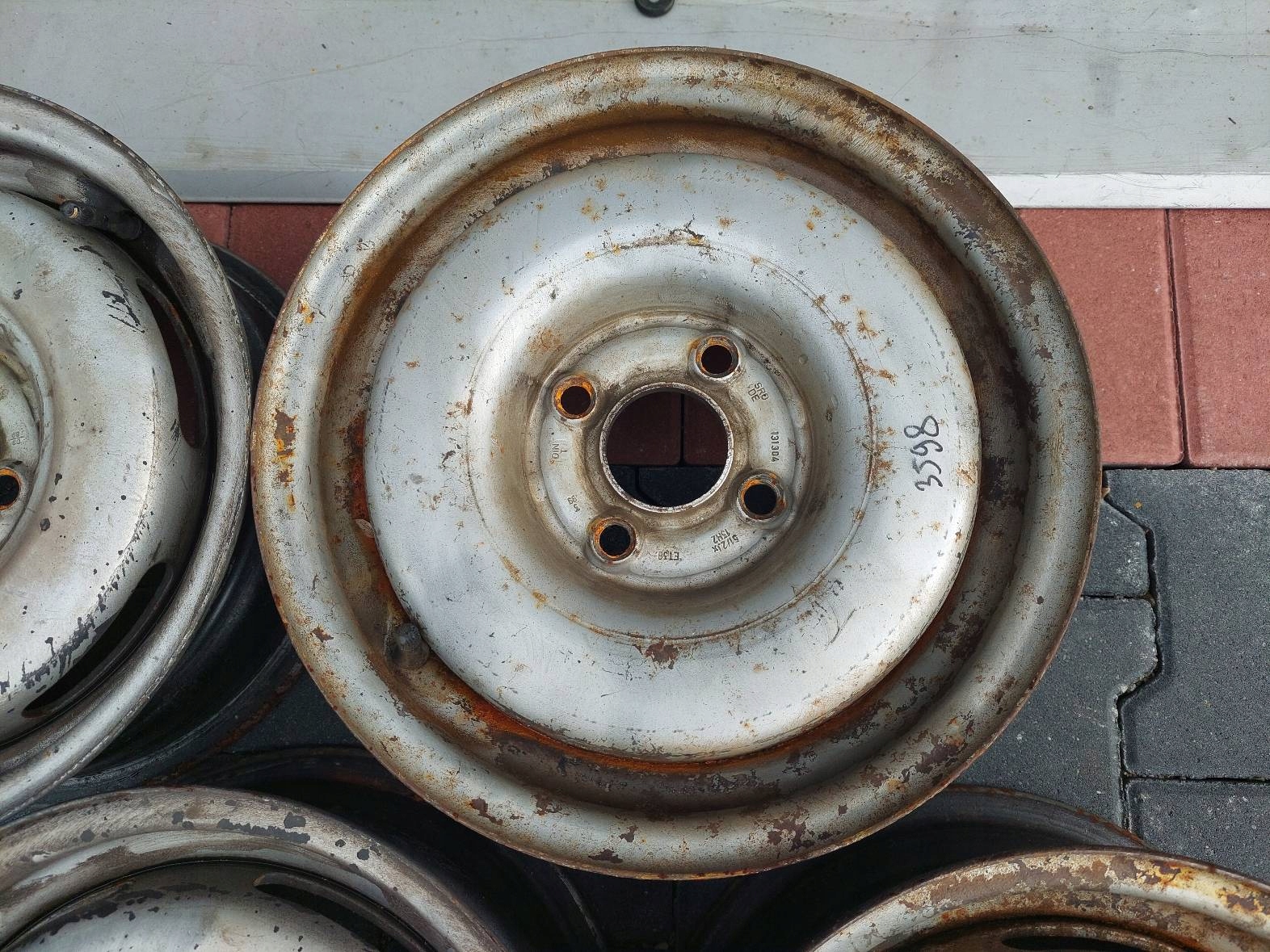 CERCHI Ferro 4SZT 5,5JX13 ET38 4X100 GOLF II