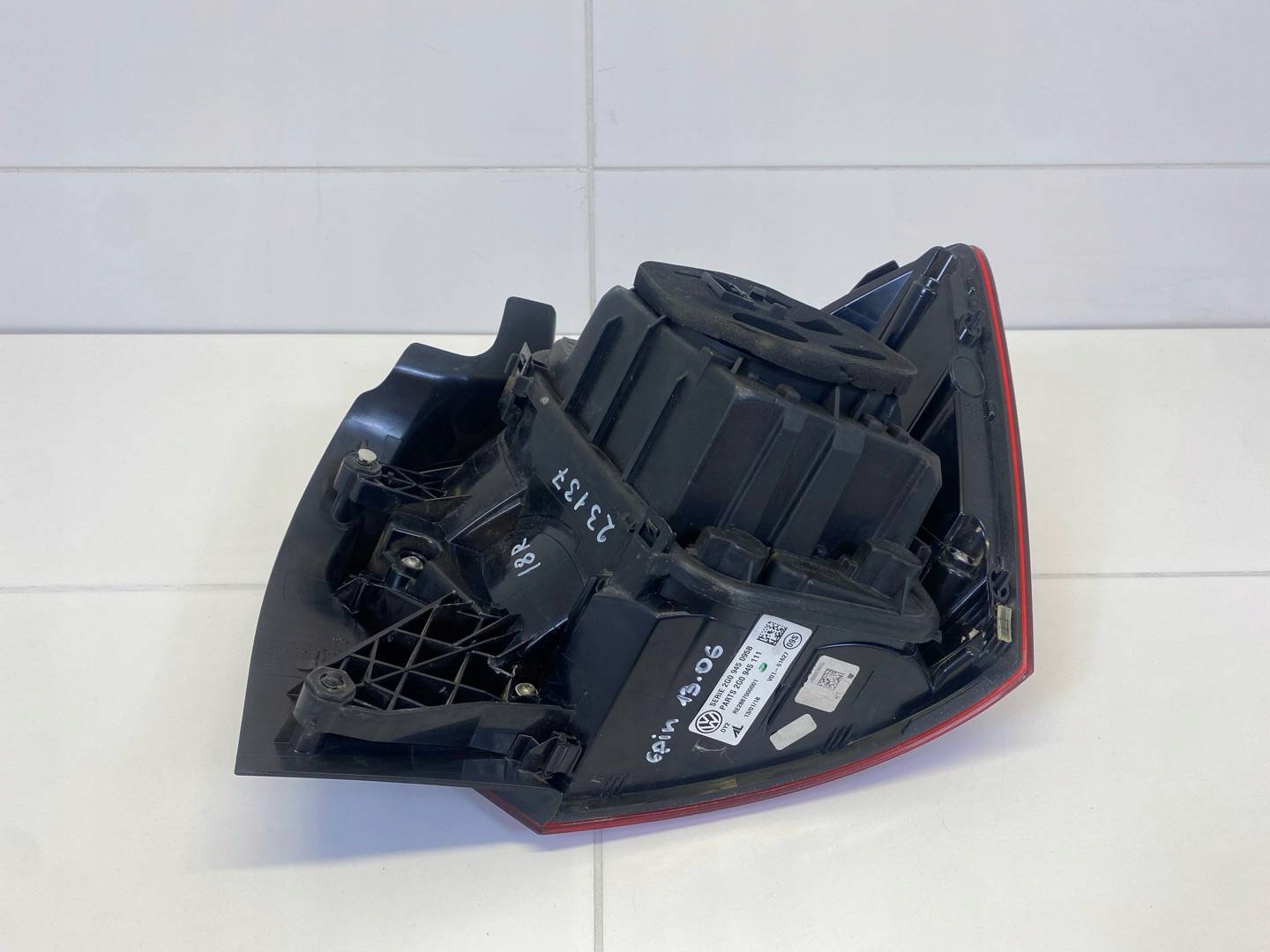 light rear left side Volkswagen Polo 6 2020 2G0945095B