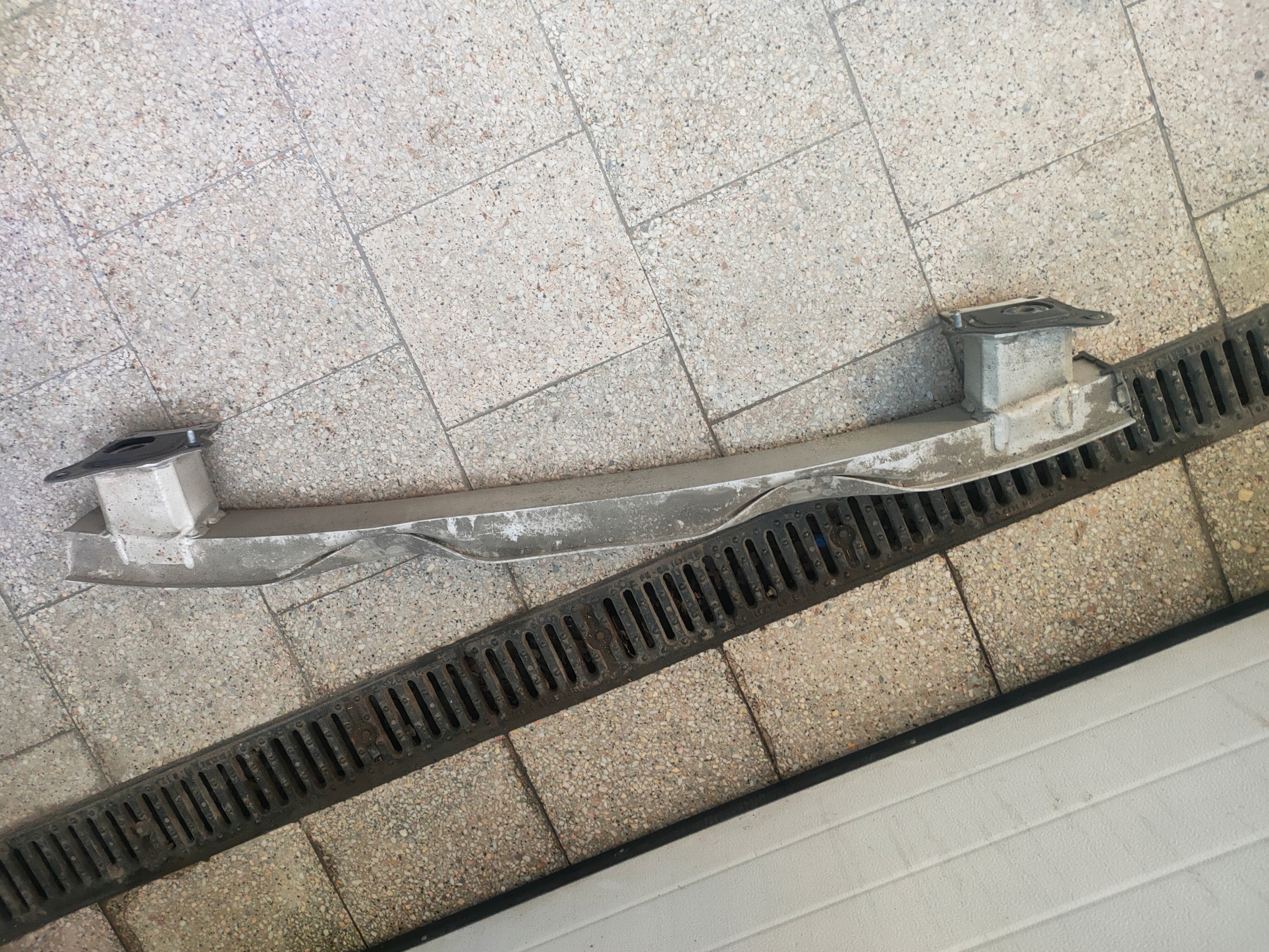 AUDI A6 C7 AVANT БАЛКА БАМПЕРА TYLg9807309