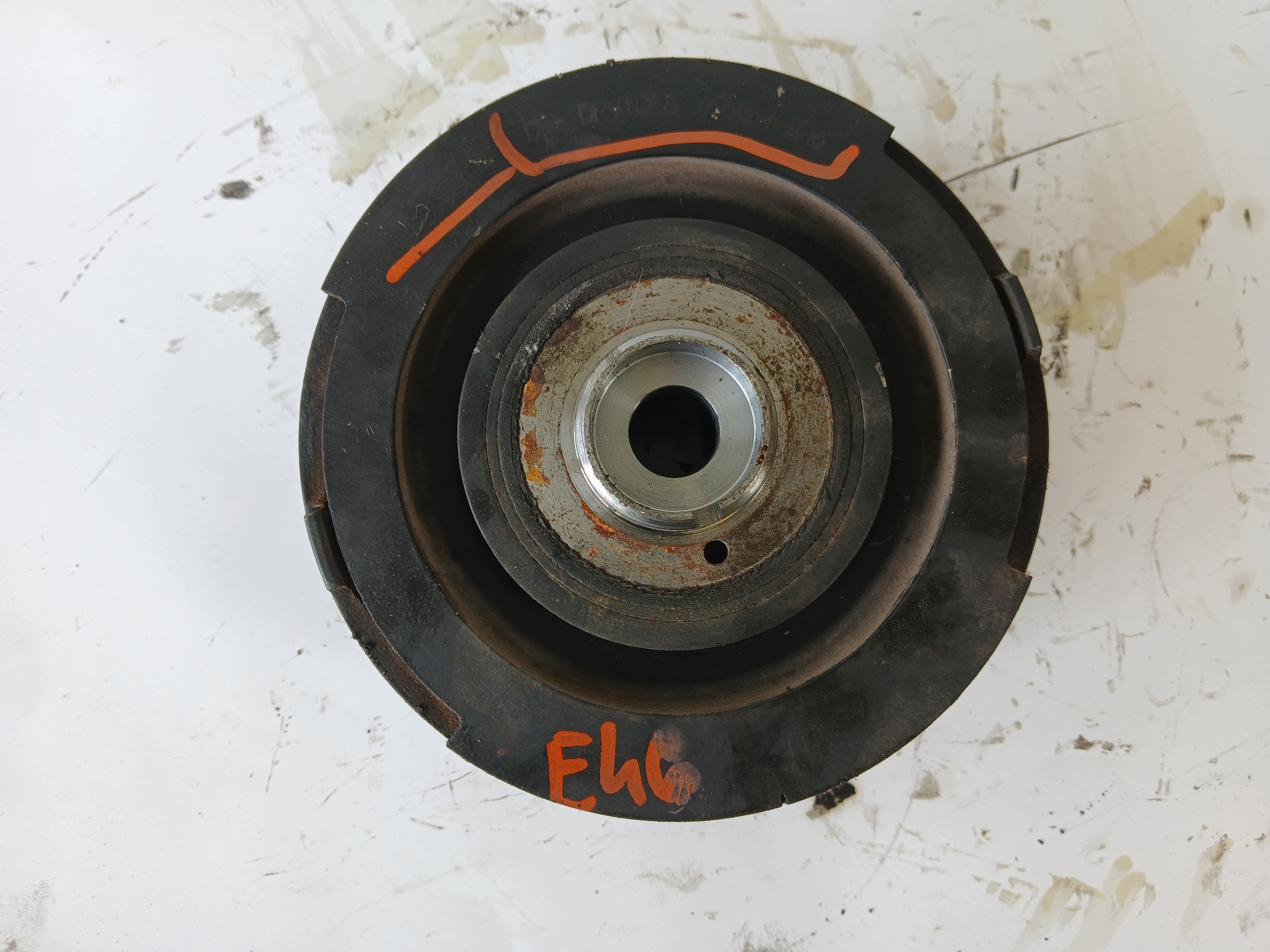 BMW E46 2.0 D crank pulley DPV1058