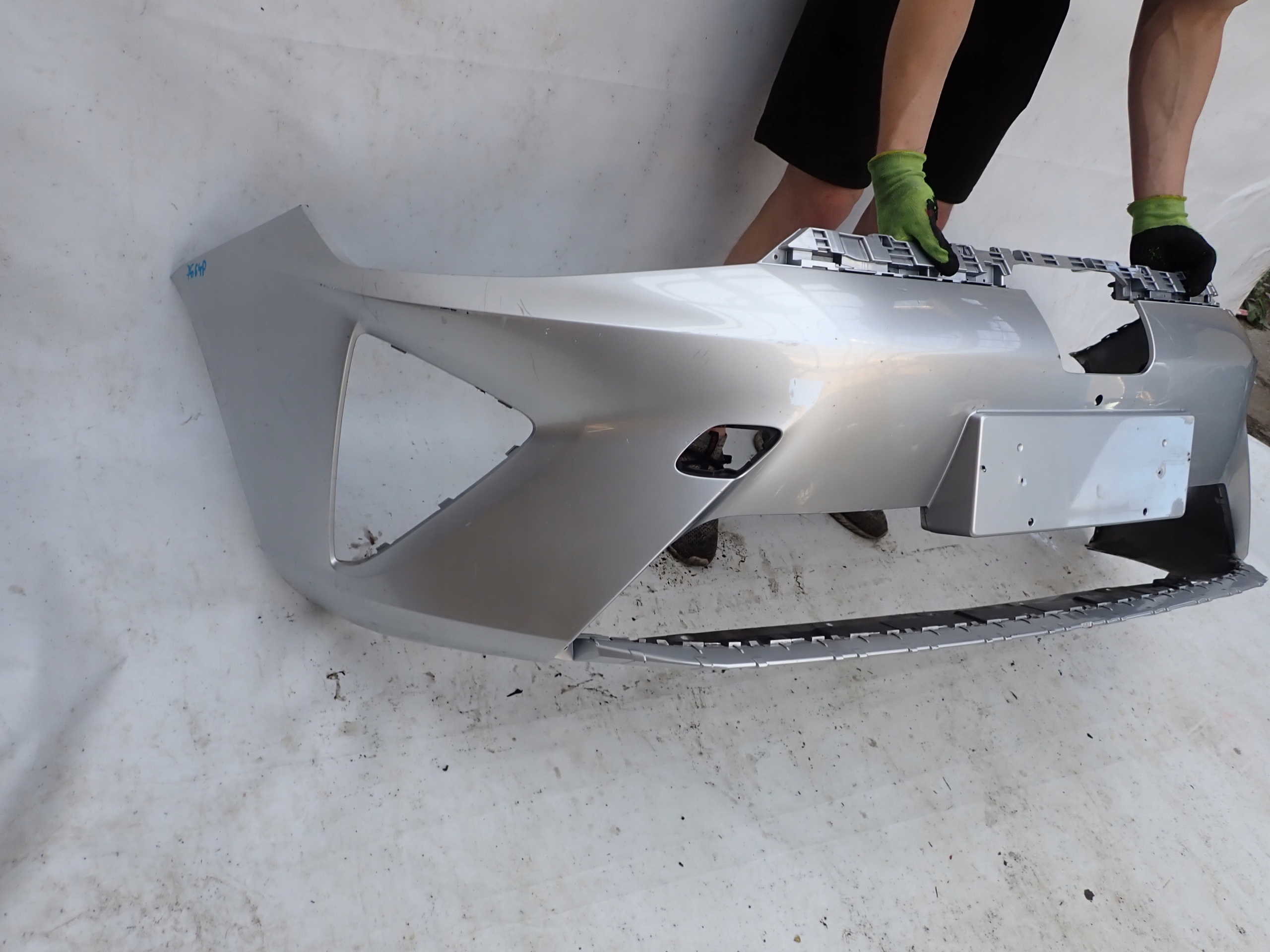 MG 5 EV 22- bumper front front