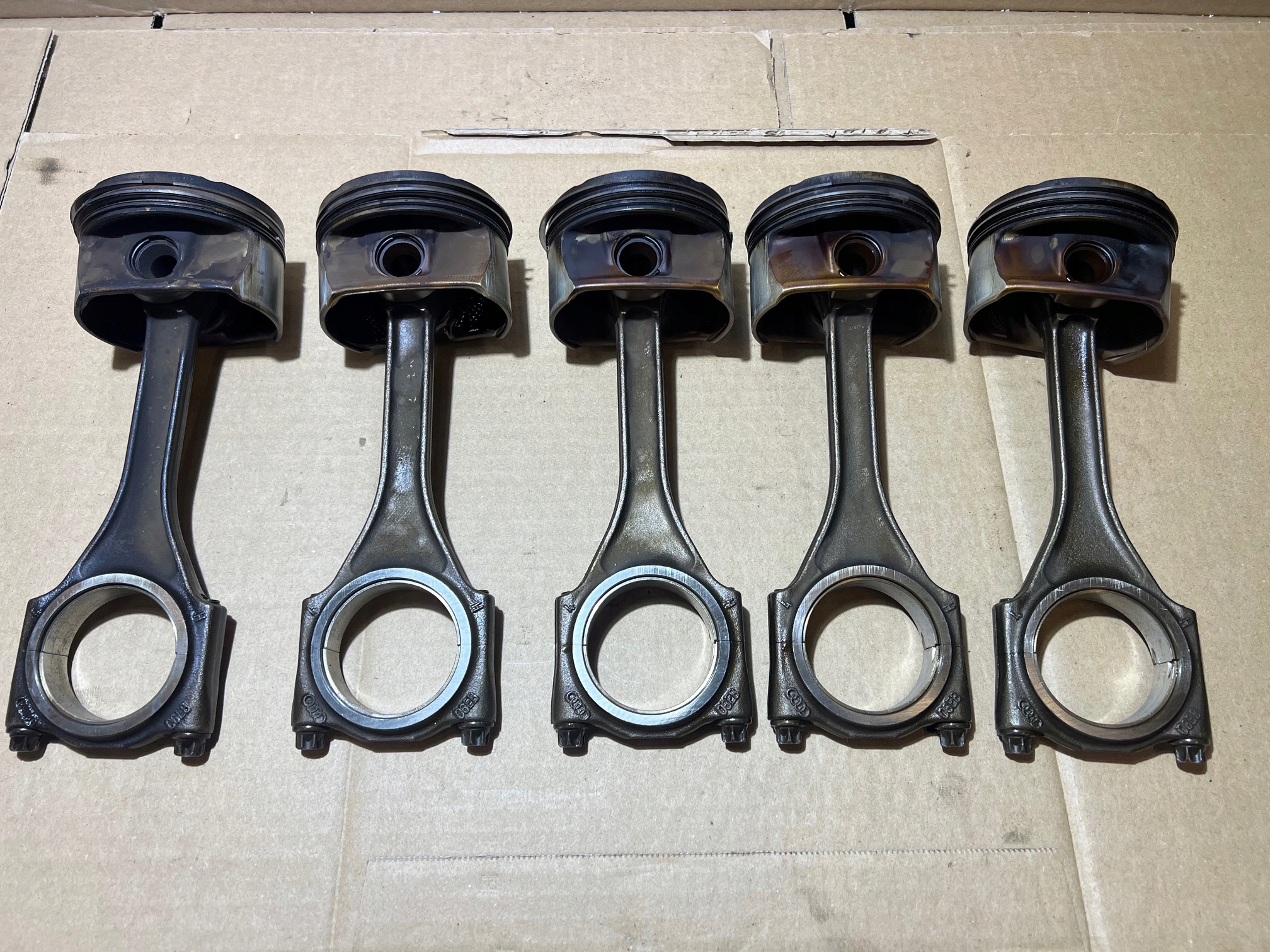 AUDI A6 C6 2.4 V6 BDW piston connecting rod 06EB