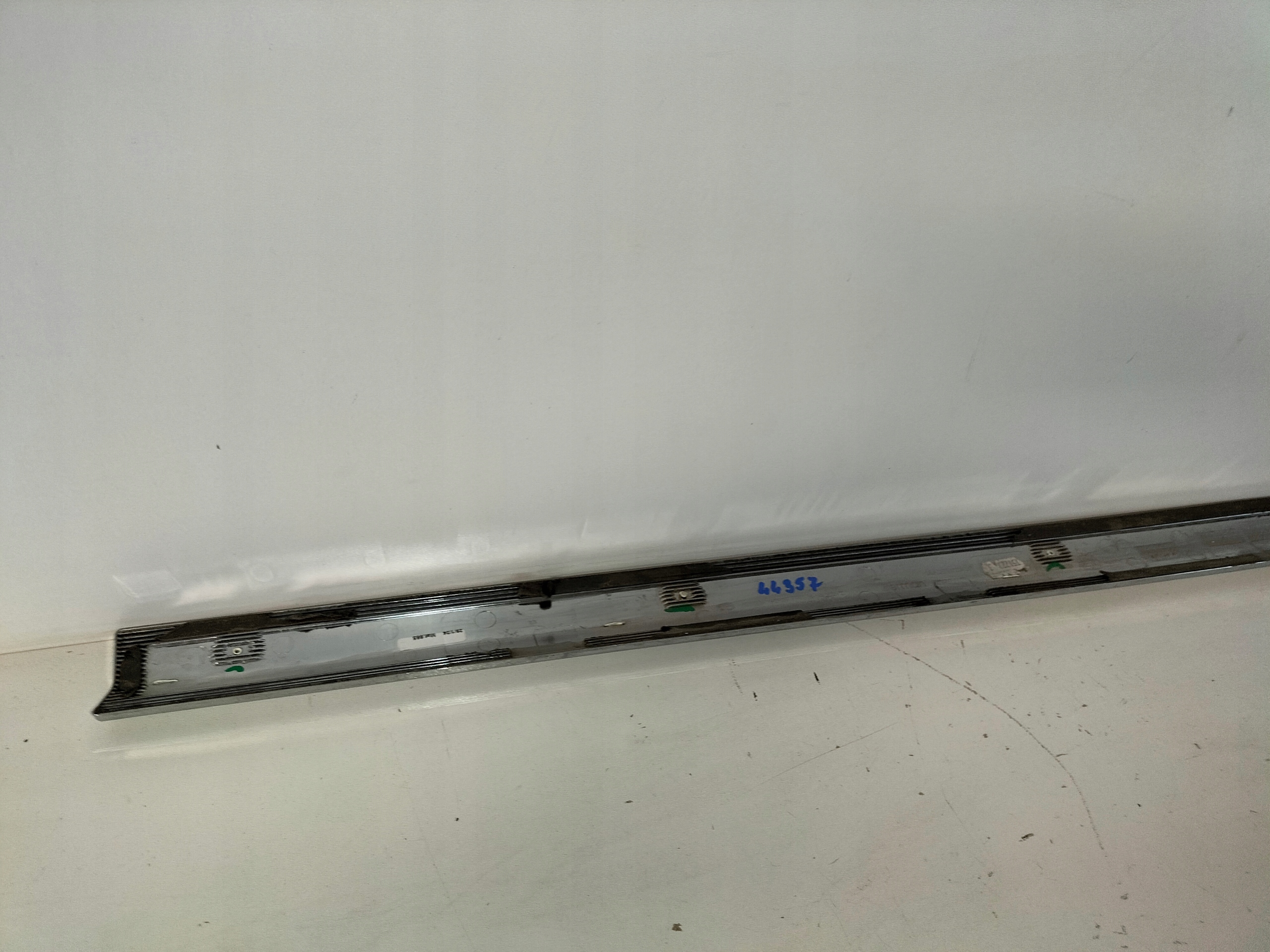 moulding cap door przednich front left TOYOTA RAV4 RAV-4 V 18