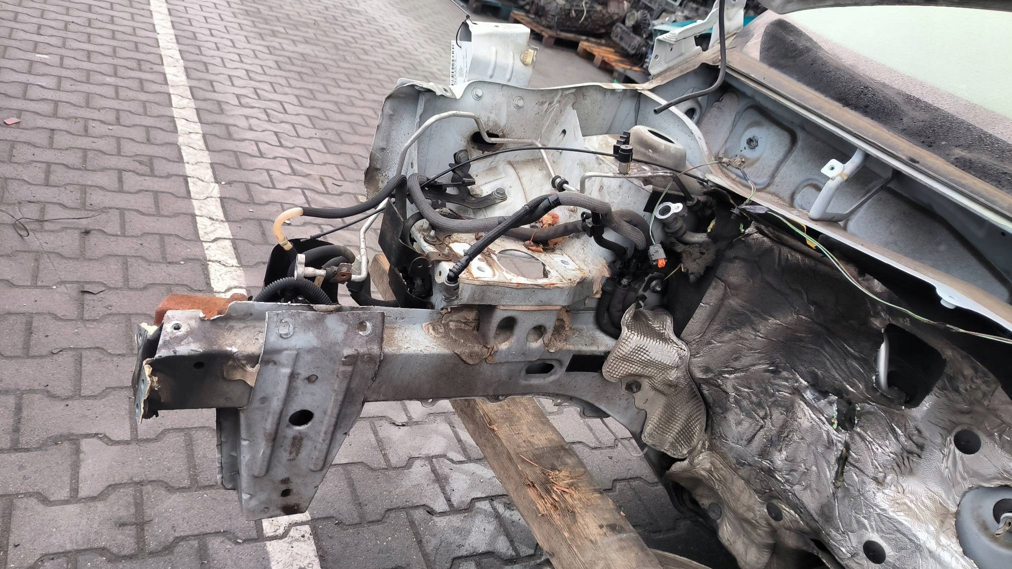 quarter right front DV369 DACIA DOKKER