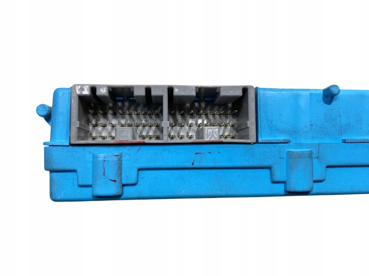 Module fusibles MITSUBISHI GRANDIS 2.0 DI-D MR587655