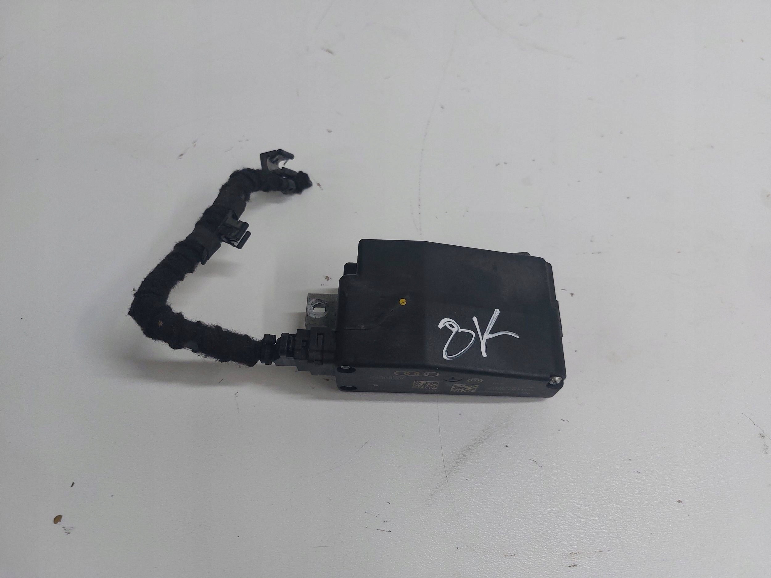 AUDI A4 B8 A5 Q5 BLOKADA des Lenkrads RYGIEL 8K0905852D