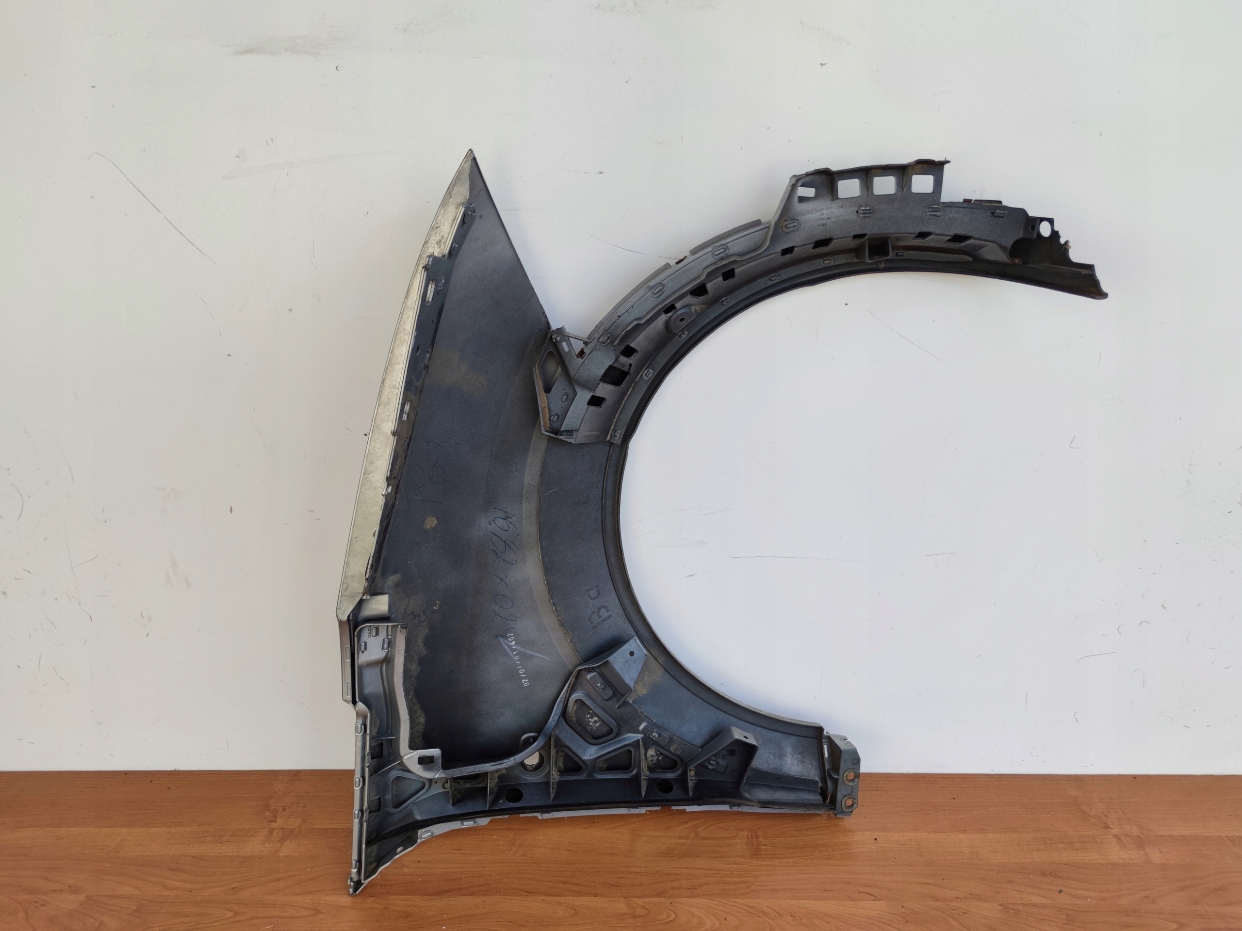AUDI A2 8Z0 8Z left fender front original