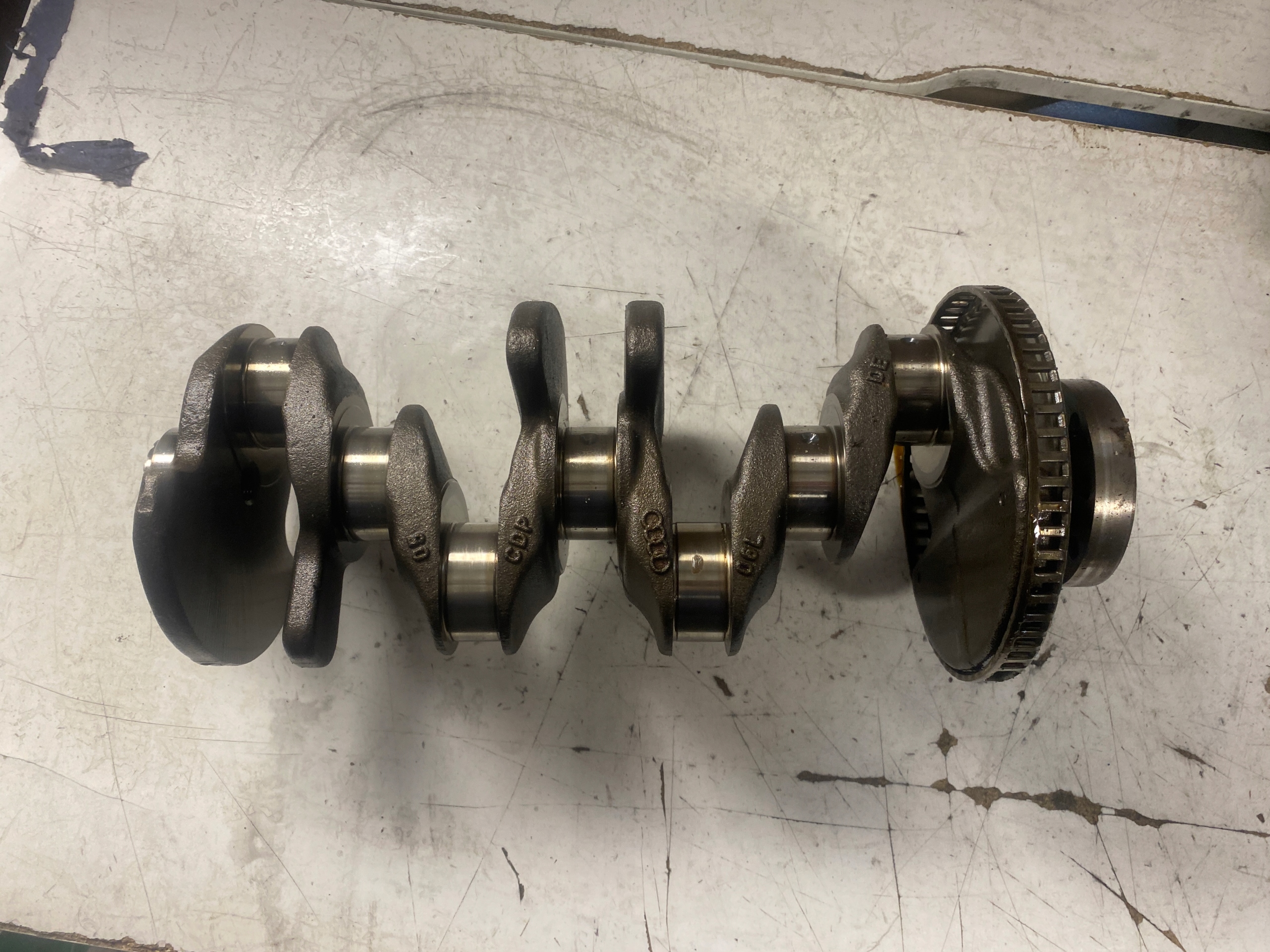 VW 1.8 TSI CJS WAŁ KORBOWY