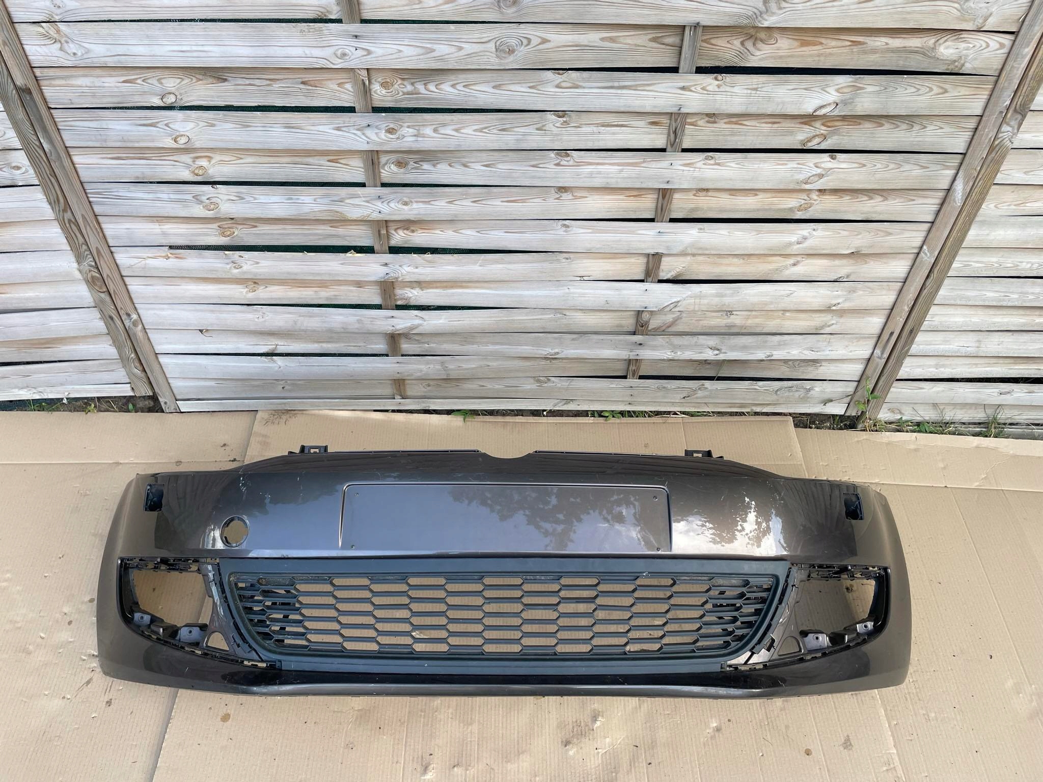 ZDERZAK PRZÓD PRZEDNI VW POLO 6R0807221 oryg 6R0807221 za 350 zł z