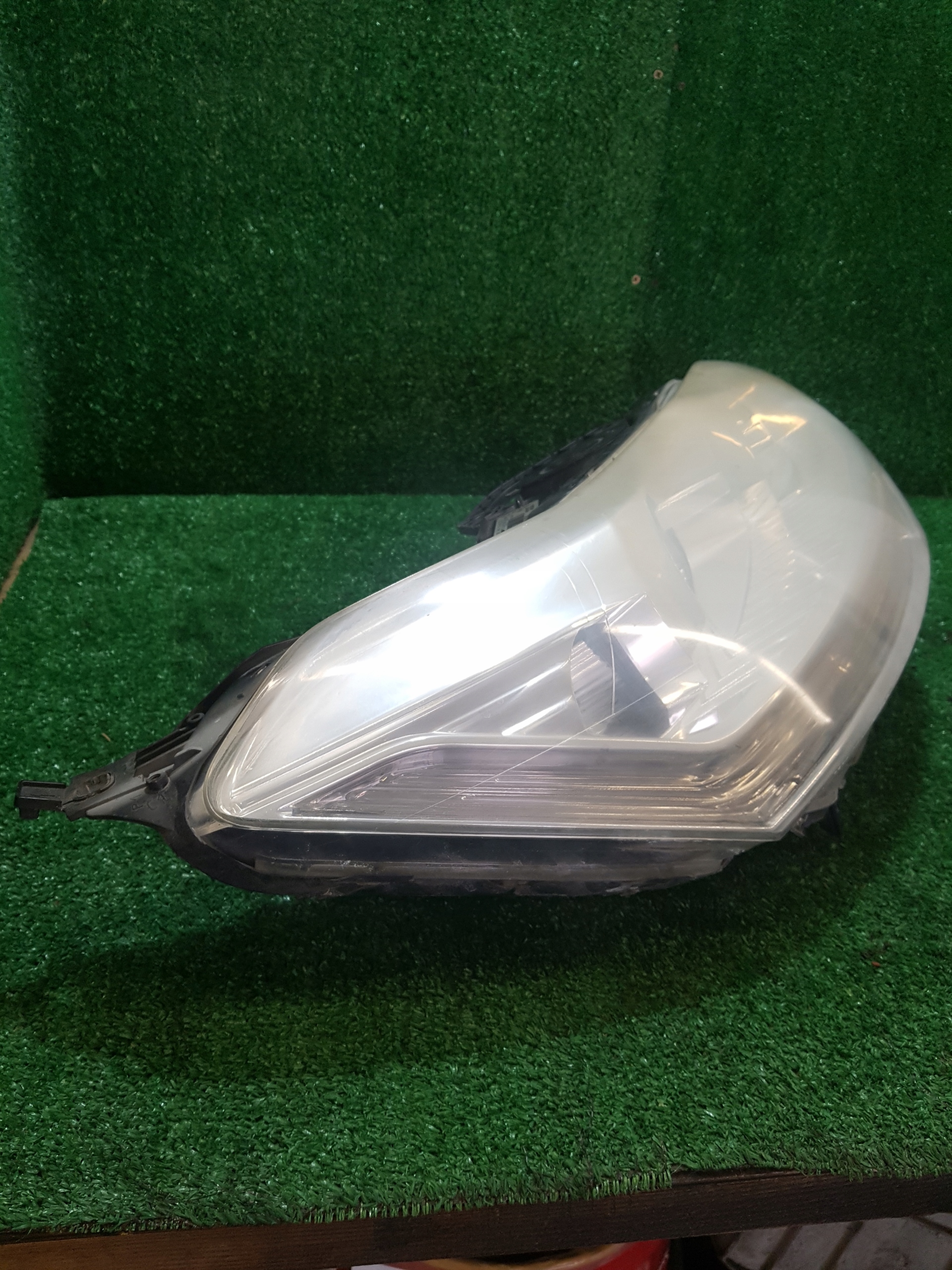 light right front CITROEN C5 III 9684845280 89901887 89902485