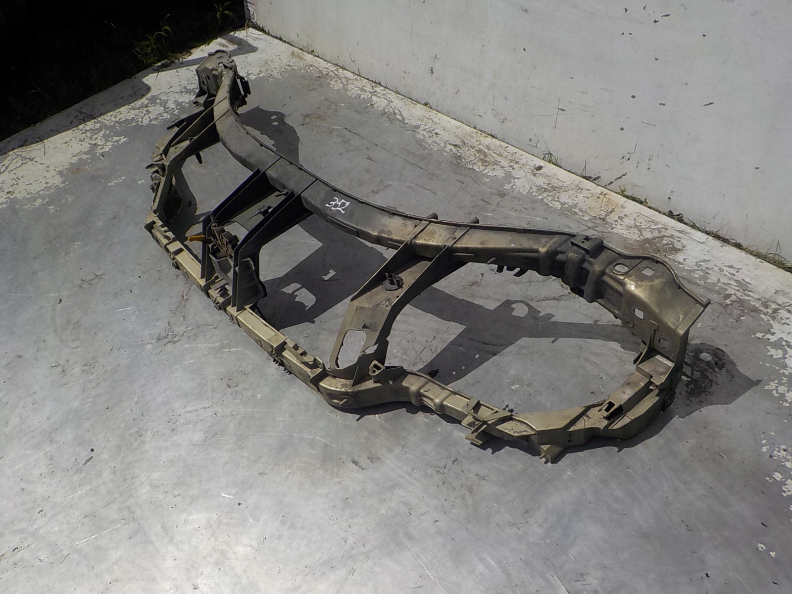 352 FORD MONDEO IV MK4 support panel for radiators OKULAR pillar iron