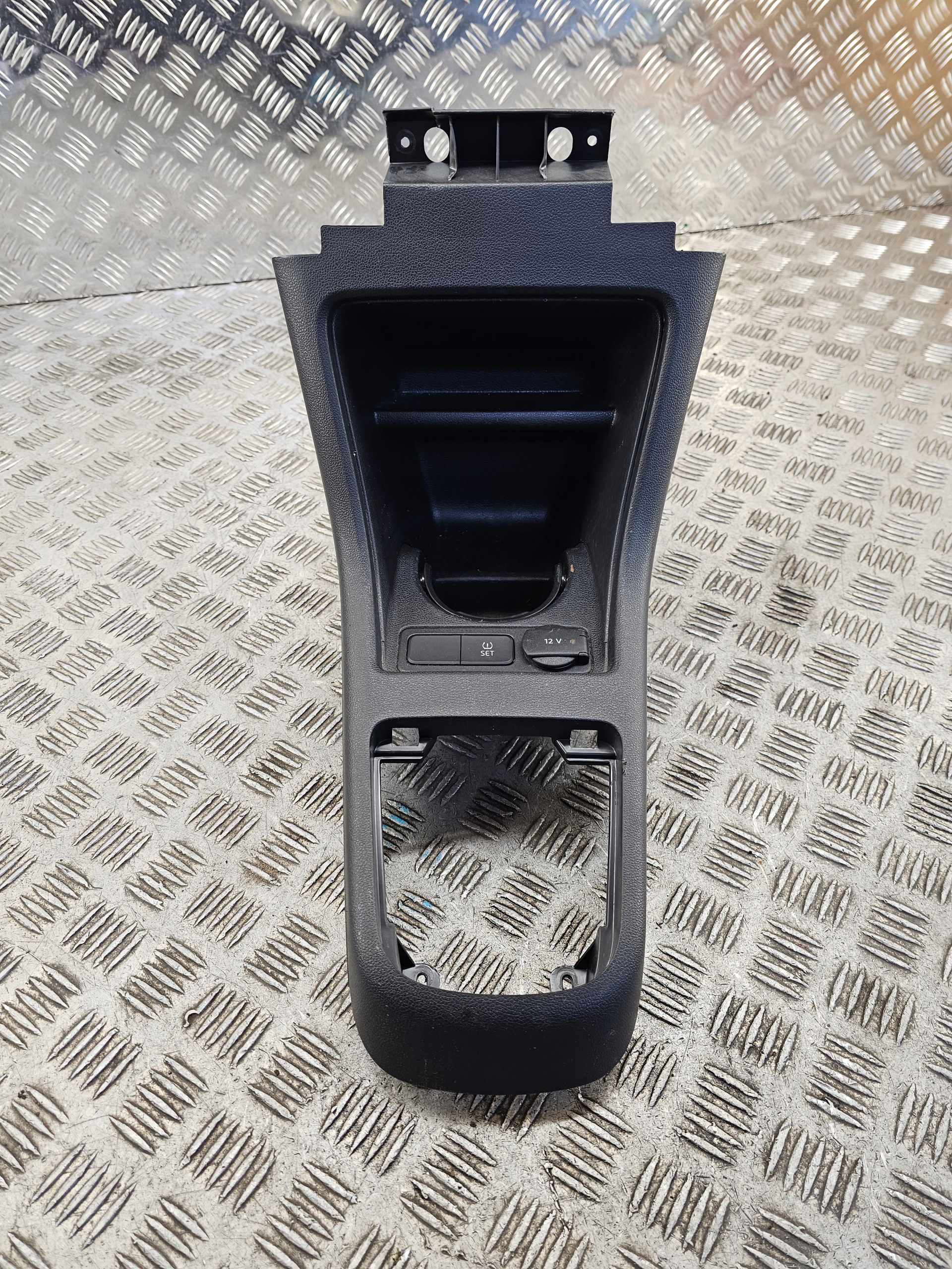 VW UP TUNEL central 1S0863680BE