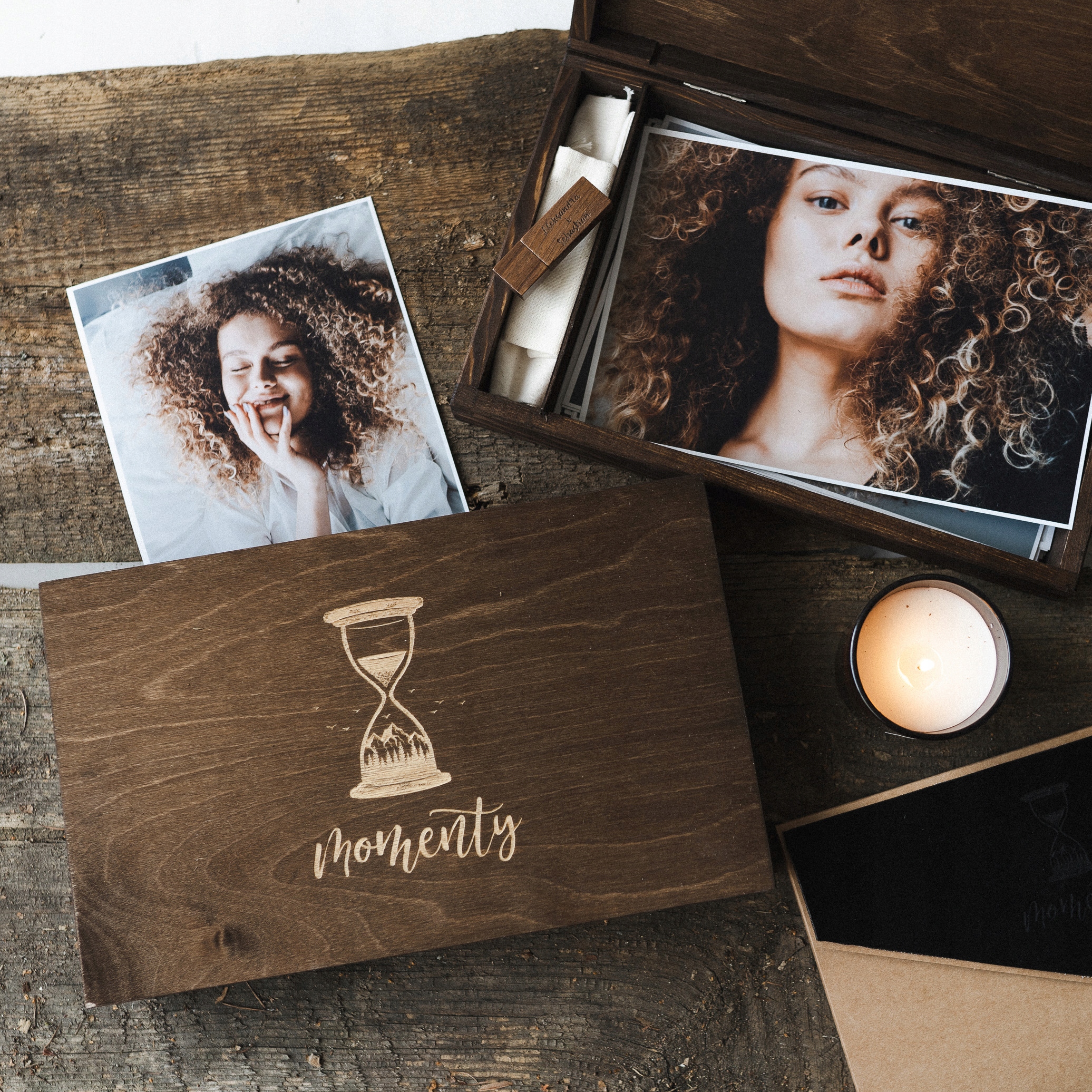 Drewniane ciemne pudełko na zdjęcia 13x19, 13x18 z grawerem ślub komunia