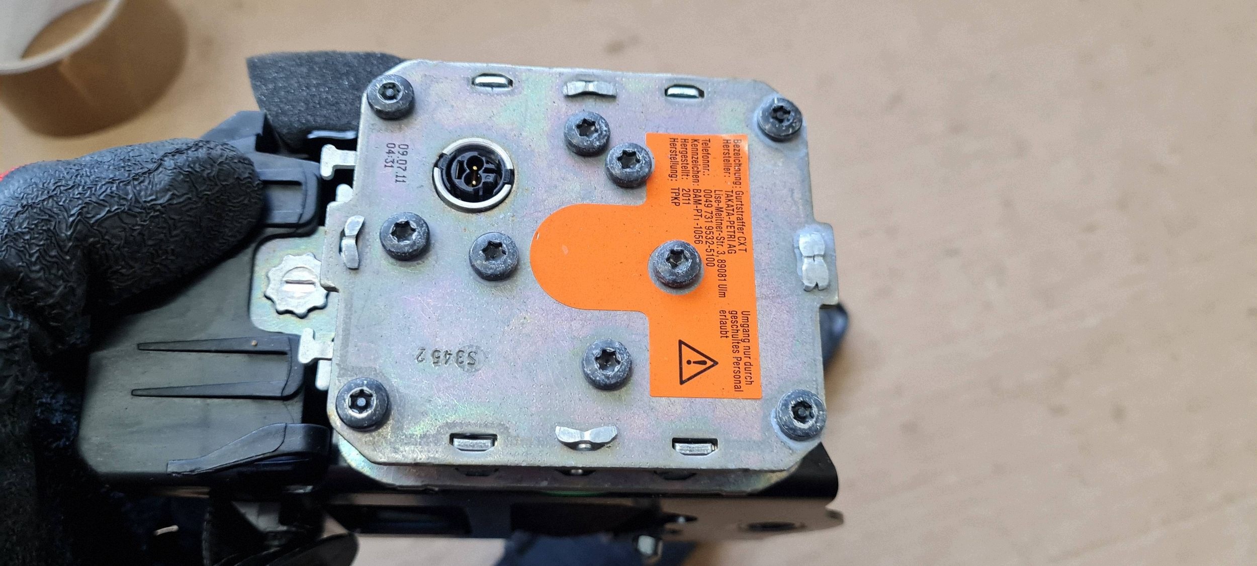 A6 C7 4G tension belt safety left front ORG 4G8857705B A7 4G