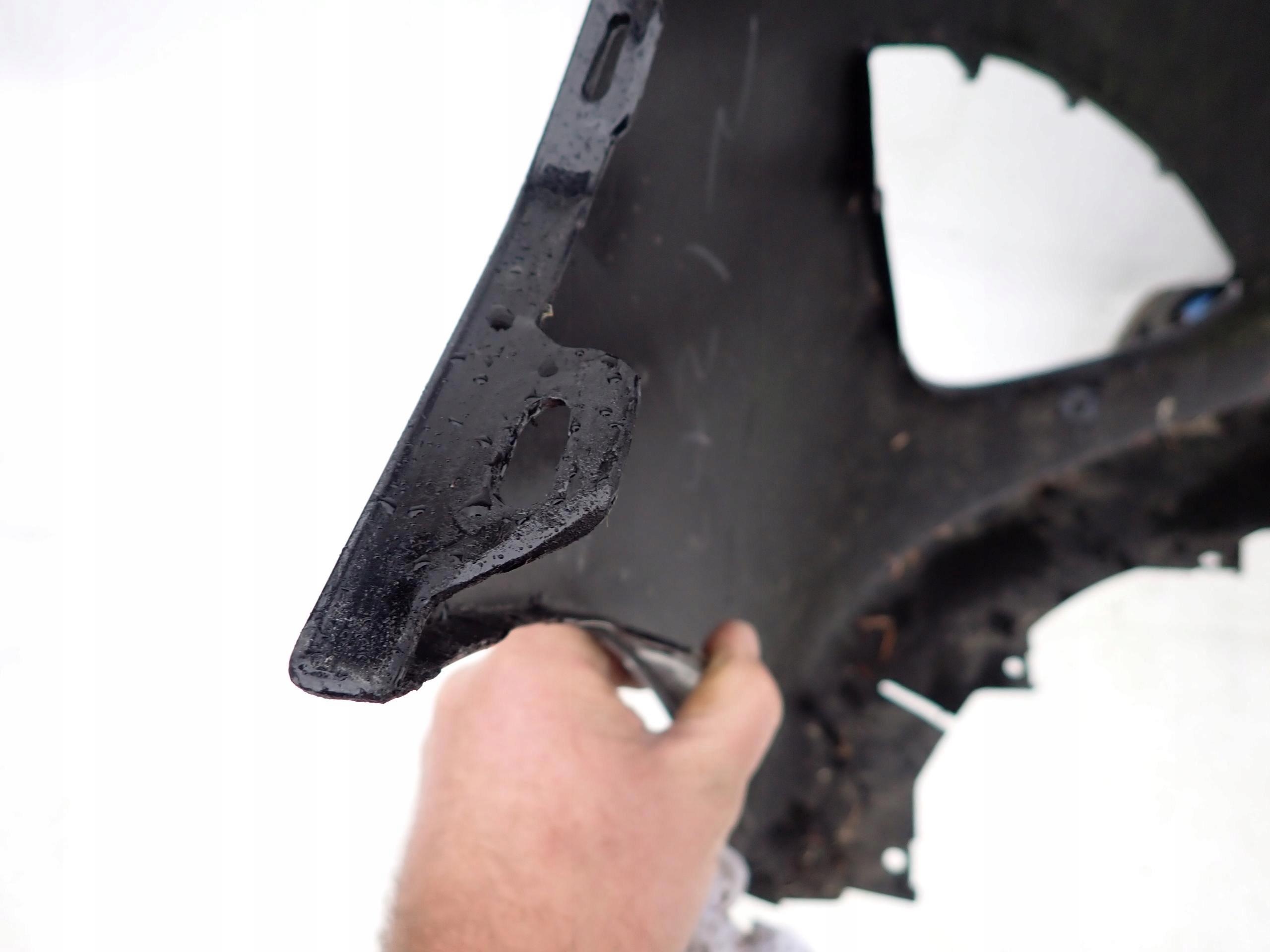 MAZDA 5 II 10-16 nárazník předek přední SPR
