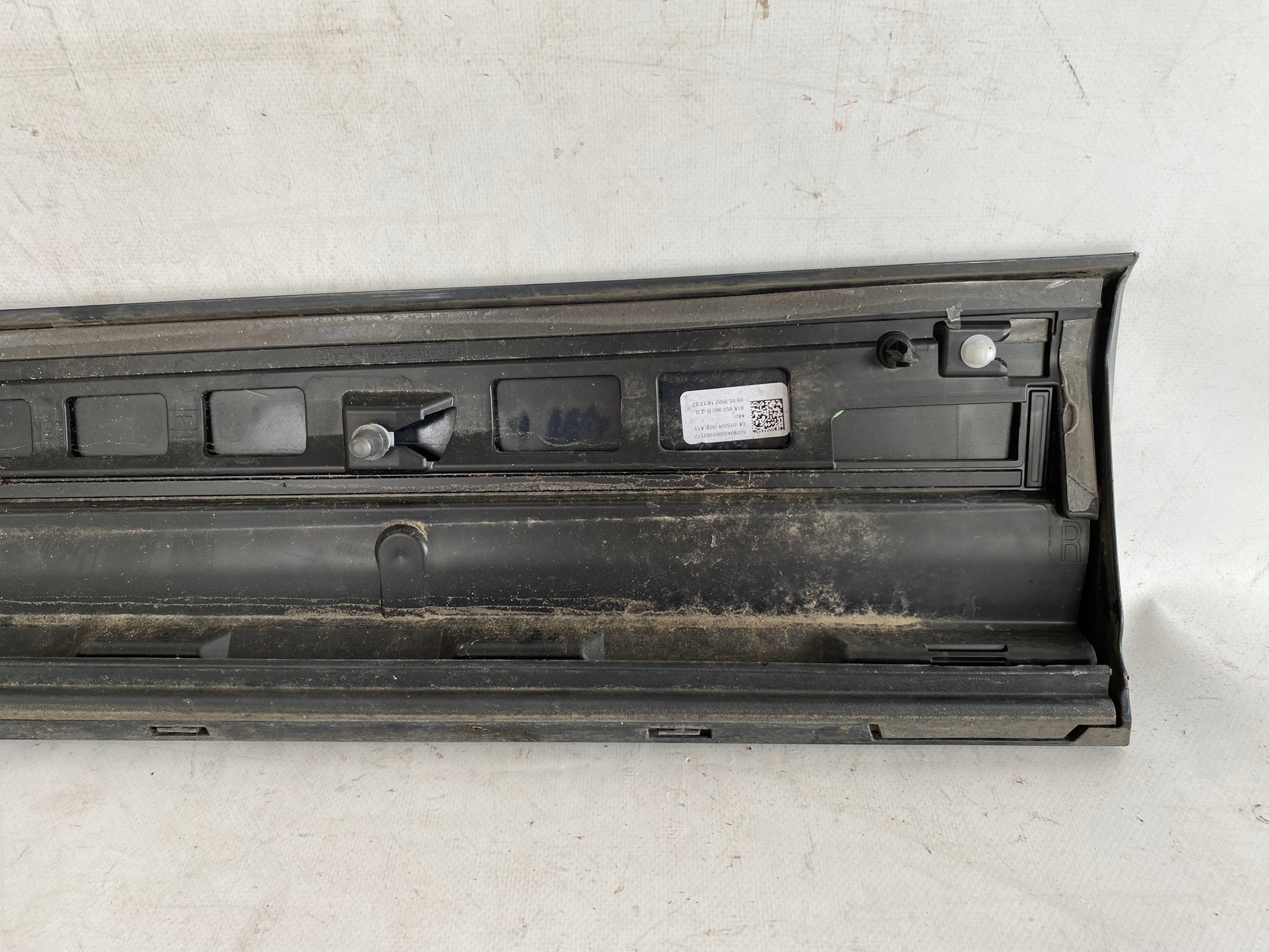 AUDI Q2 81A S-LINE 16- moulding for door right front 81A853960B