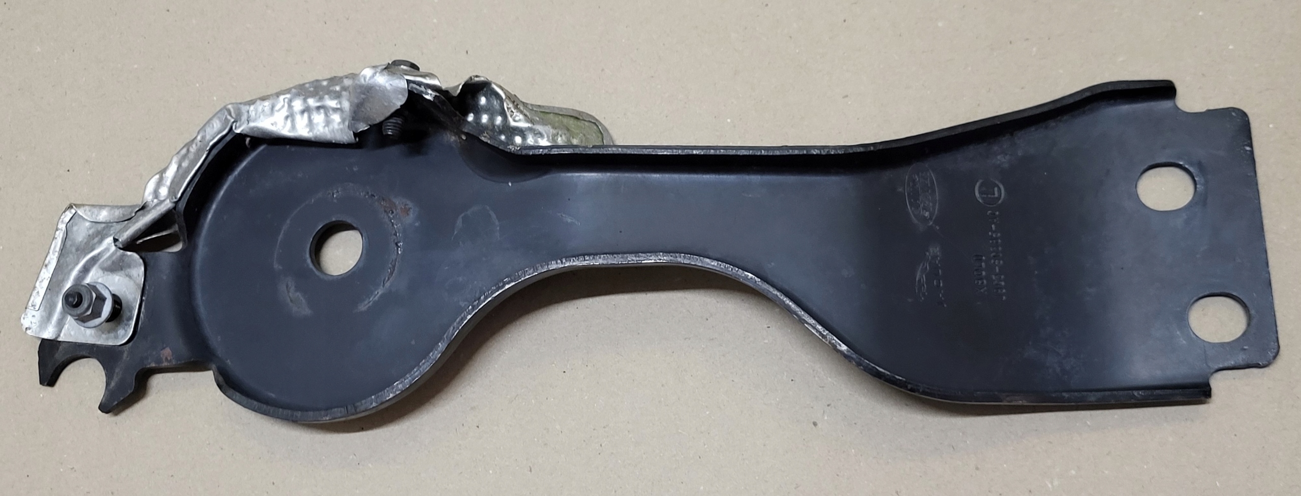 console left springing rear part holder holder JAGUAR F-PACE J9C3-50385-AC OE