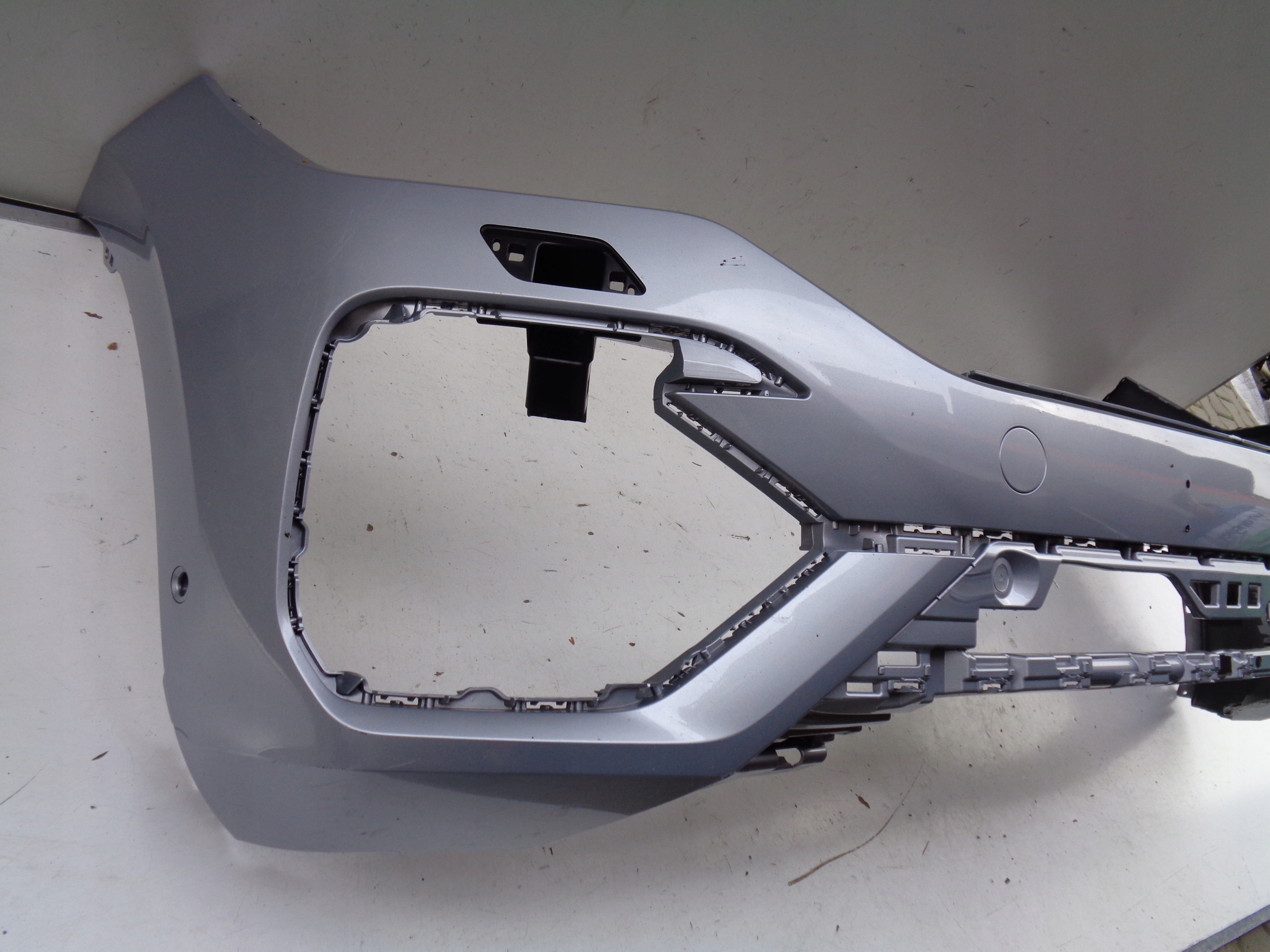 front bumper VW TOUAREG III 760 18- R-LINE NR 37374