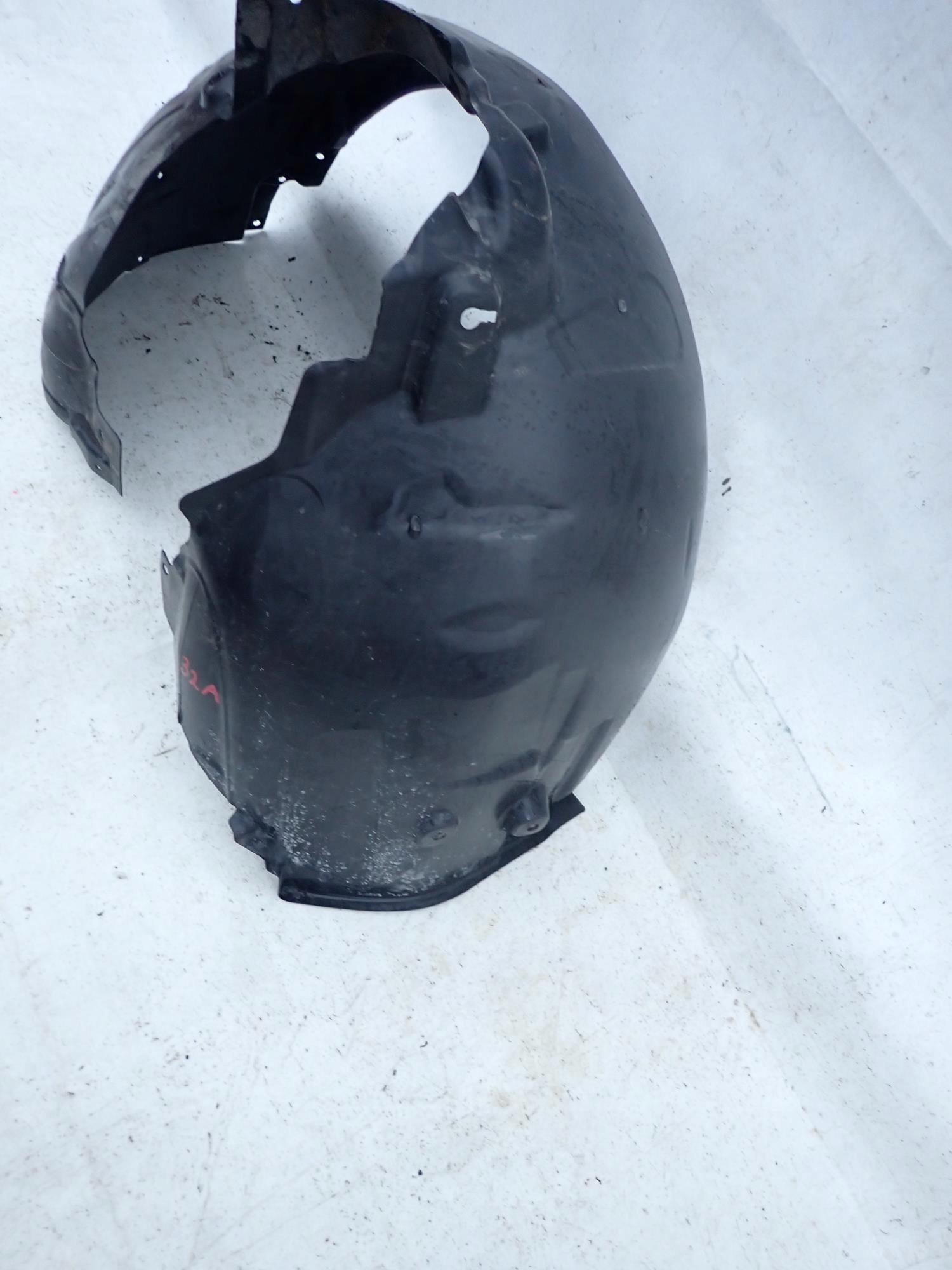 AUDI A4 B9 8W 15-> mudguard front front right